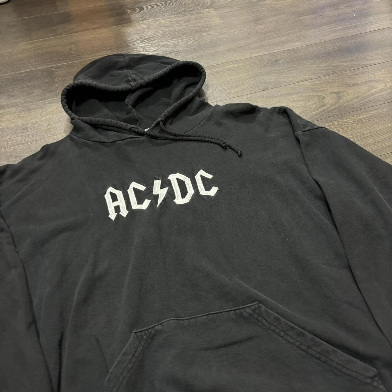 Designer vintage AC/DC embroidered hoodie 90s XL Size US XL / EU 56 / 4 - 2 Thumbnail
