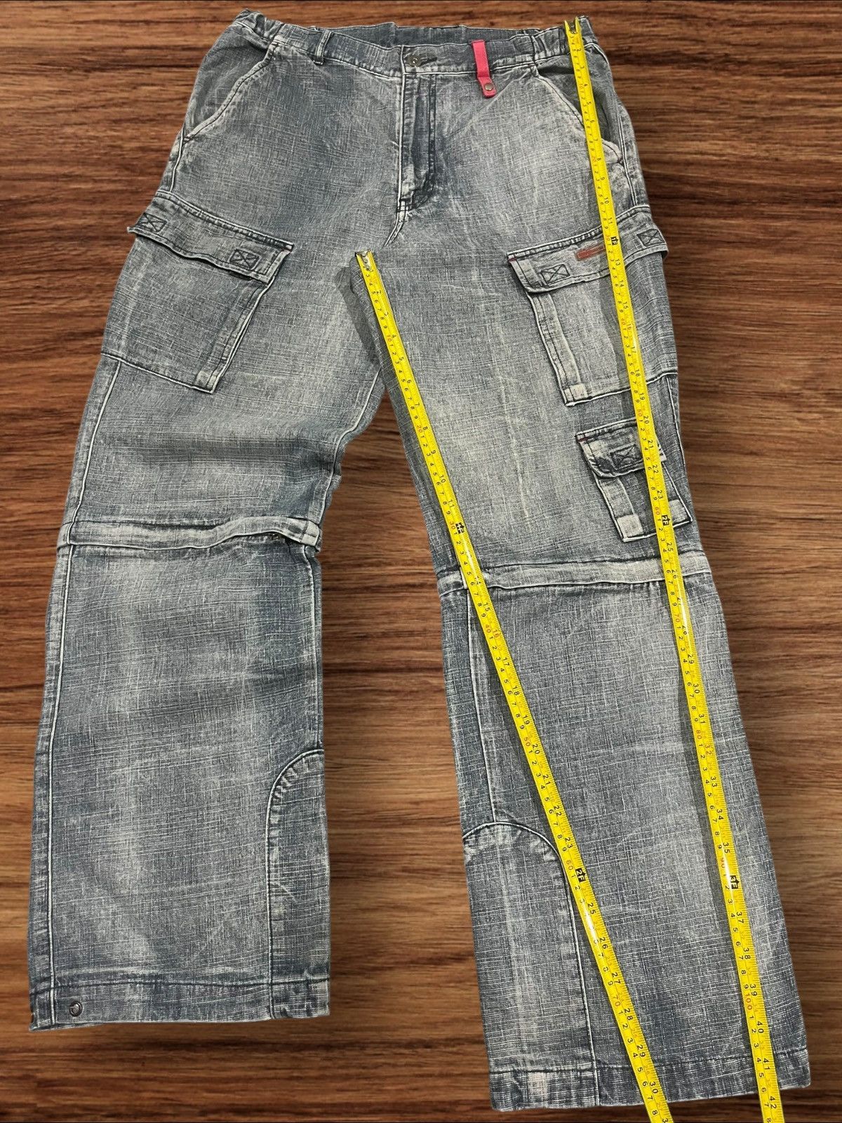 Hypebeast × Japanese Brand Japanese Brand Detachable Leg Multi Pocket Cargo Pants Size US 32 / EU 48 - 13 Thumbnail