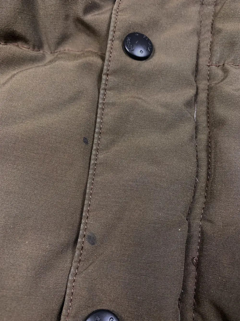 Canada Goose Vintage 00s Canada Goose Brown Down Puffer Vest Jacket Size US S / EU 44-46 / 1 - 7 Thumbnail
