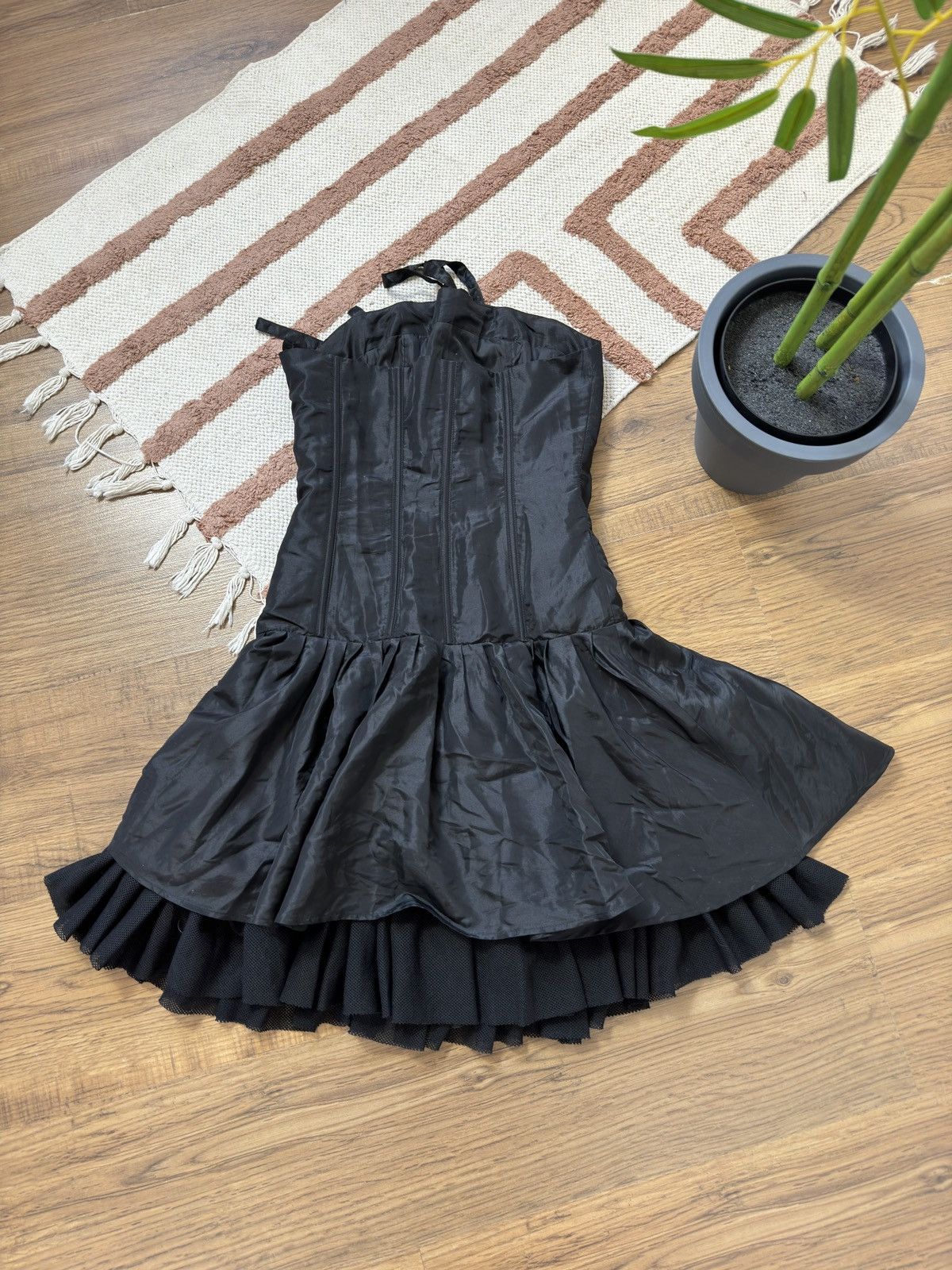Vintage VINTAGE AVANT GARDE CORSET GOTHIC STYLE MINI DRESS Size S / US 4 / IT 40 - 8 Thumbnail