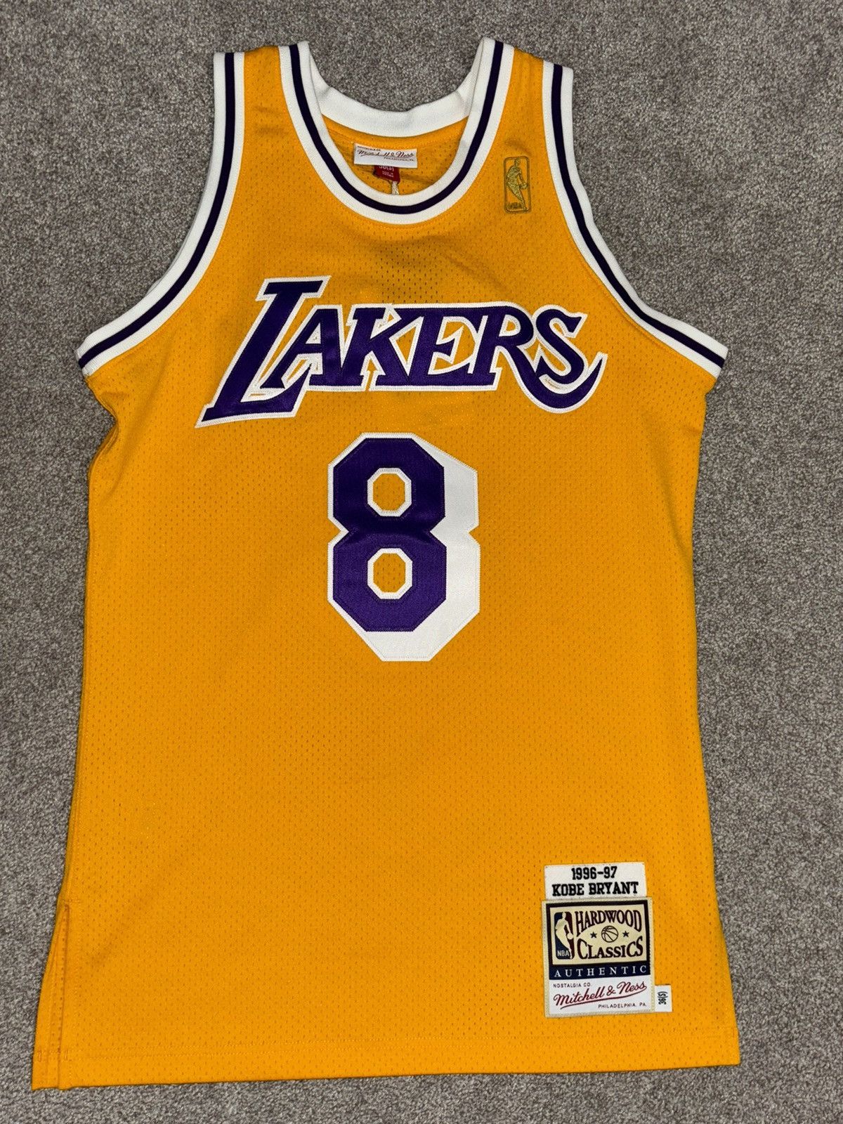 Mitchell & Ness Kobe Bryant Hardwood Classics 1996-97 Authentic Jersey Size US S / EU 44-46 / 1 - 1 Thumbnail
