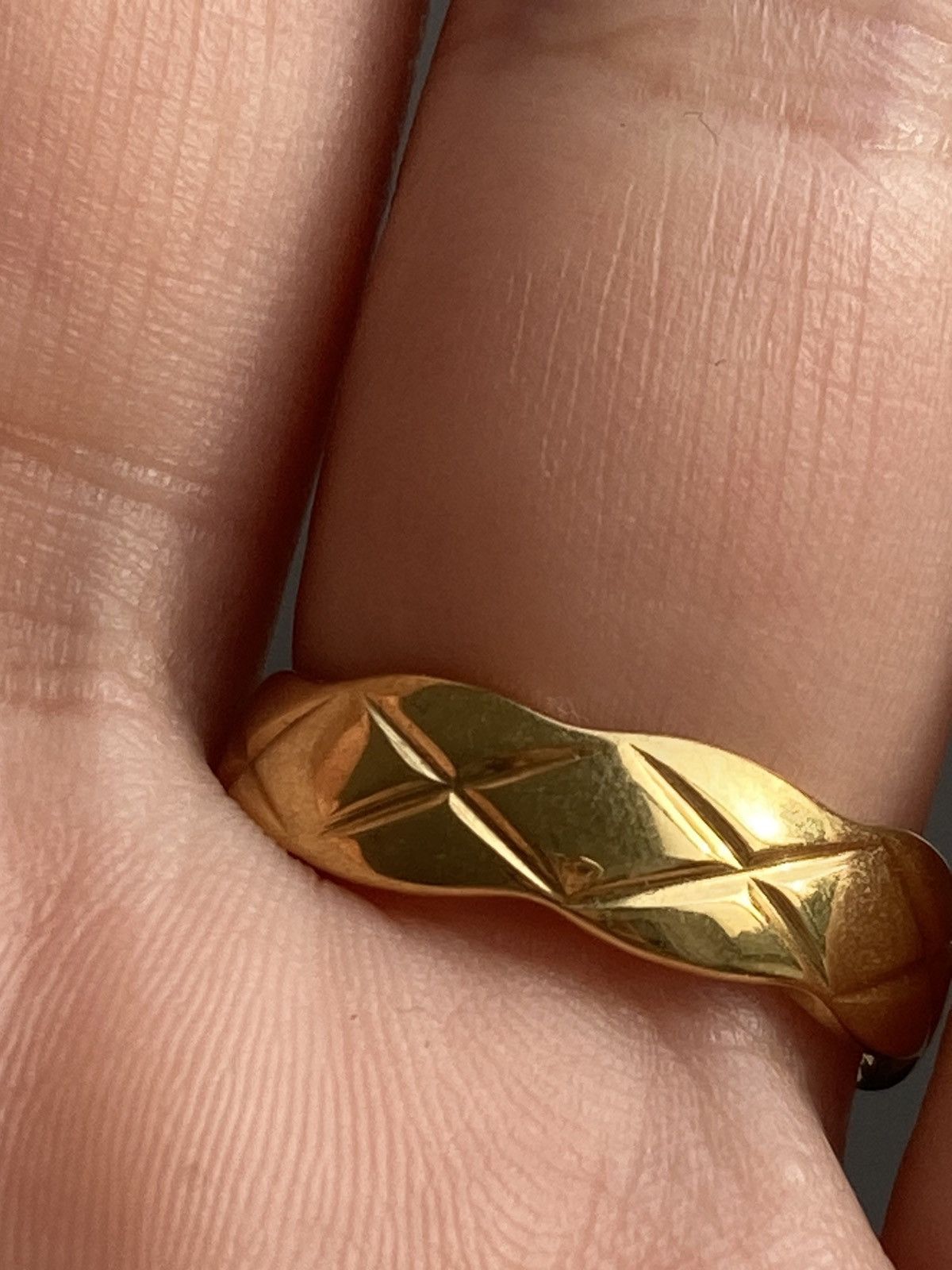 Other Gorgeous high end bold ring size 6 Size ONE SIZE - 7 Thumbnail
