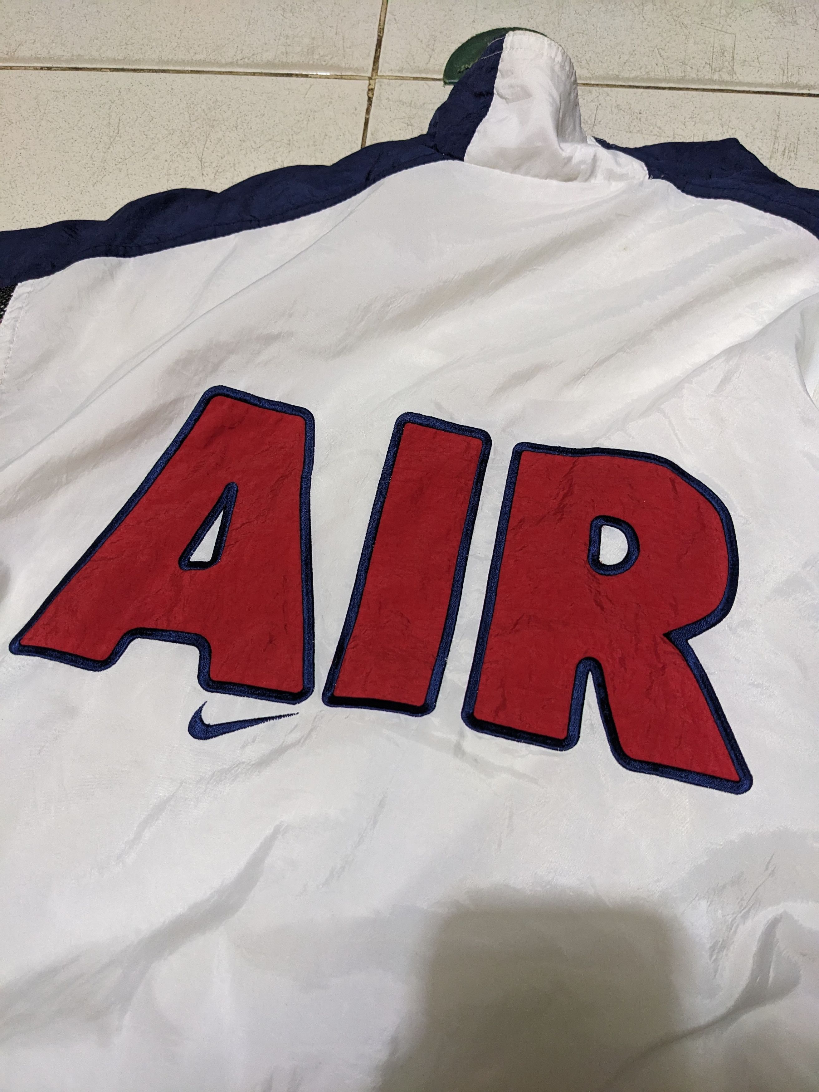 Vintage Vintage Nike Air Winbreaker Jacket Jordan Spike Lee Size US L / EU 52-54 / 3 - 4 Thumbnail