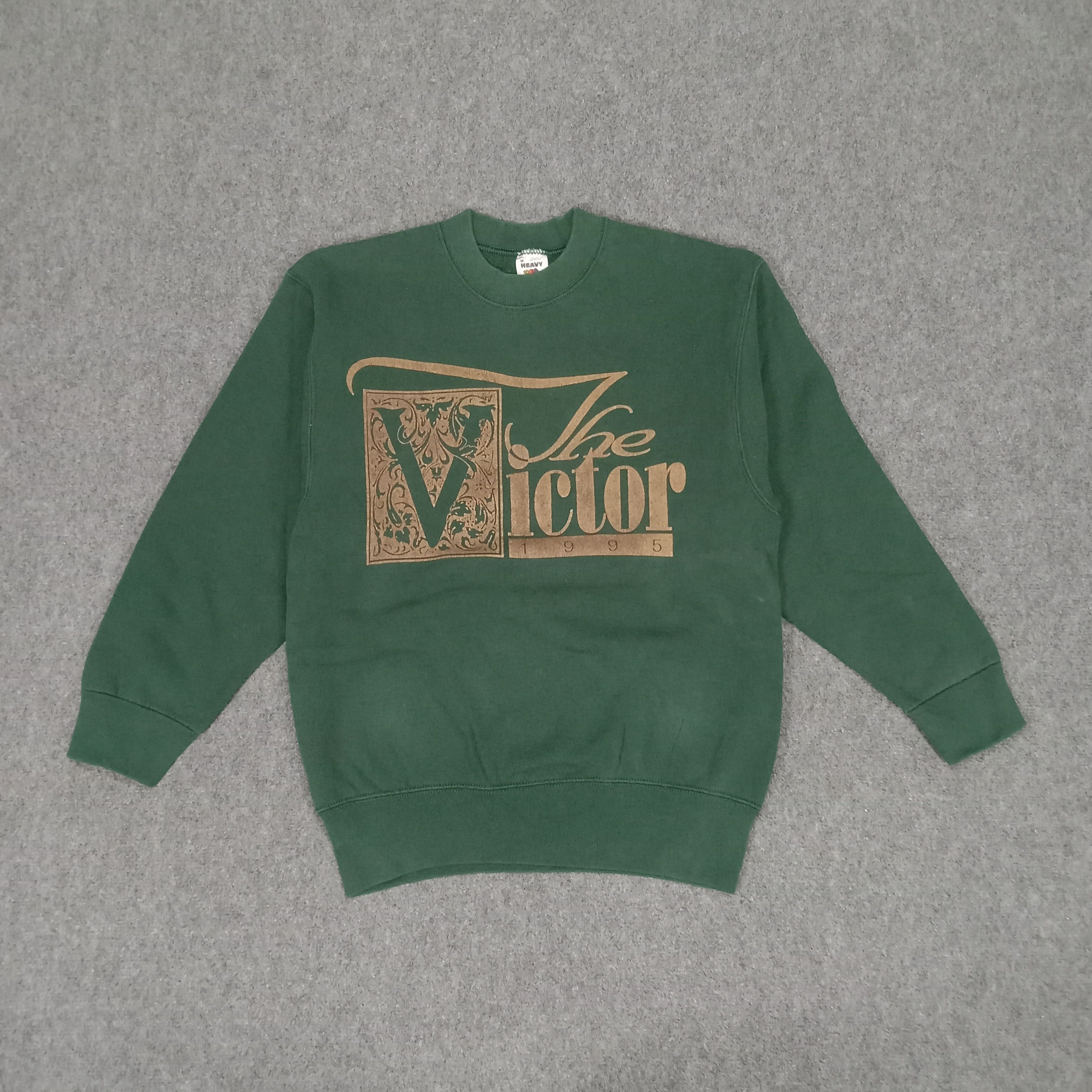 Vintage The Victor 1995 American College Sweatshirt Size US S / EU 44-46 / 1 - 1 Thumbnail