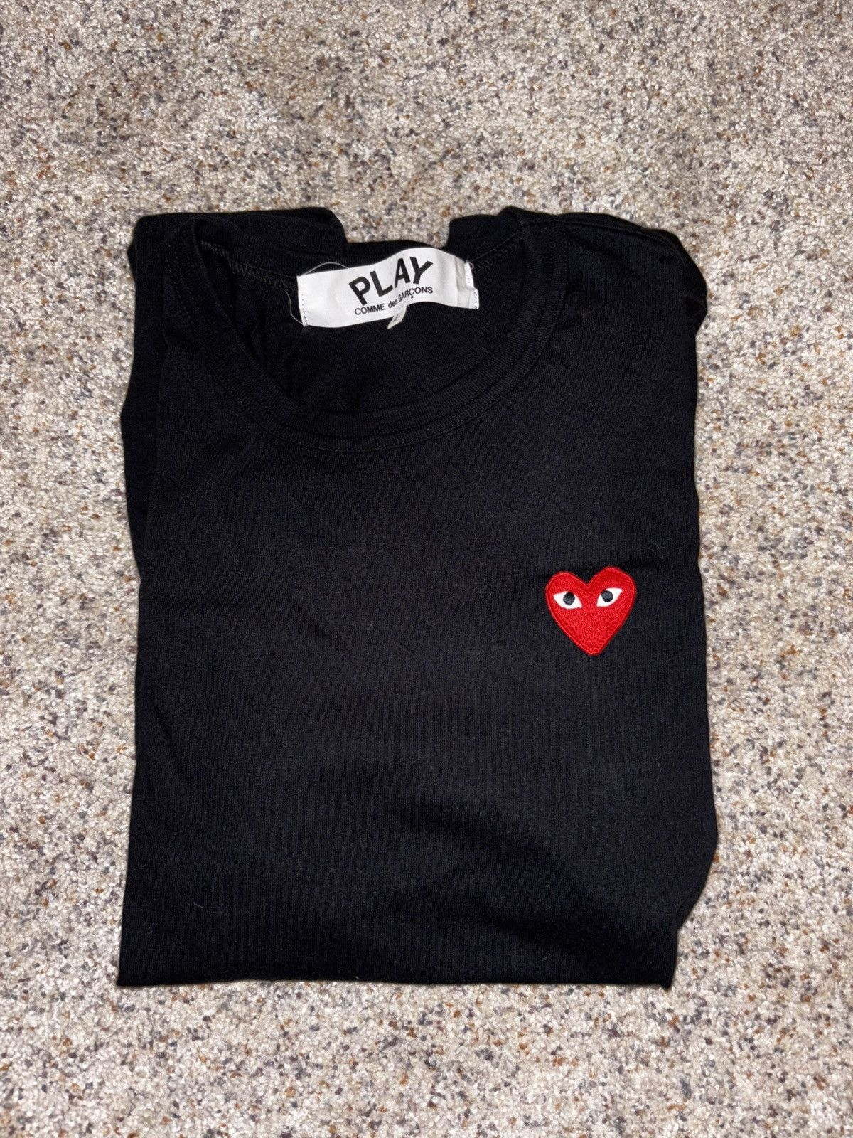 Comme des Garcons PLAY COMME DES GARCONS PLAY Black Tshirt Size US L / EU 52-54 / 3 - 1 Thumbnail