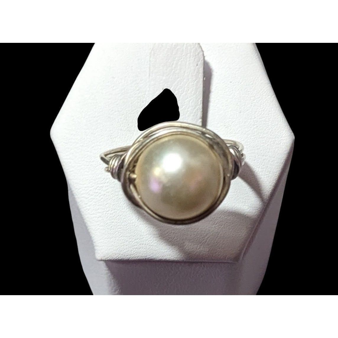 Other Elegant Glam Faux Pearl Wire Wrap Ring Size 9 Size ONE SIZE - 8 Thumbnail