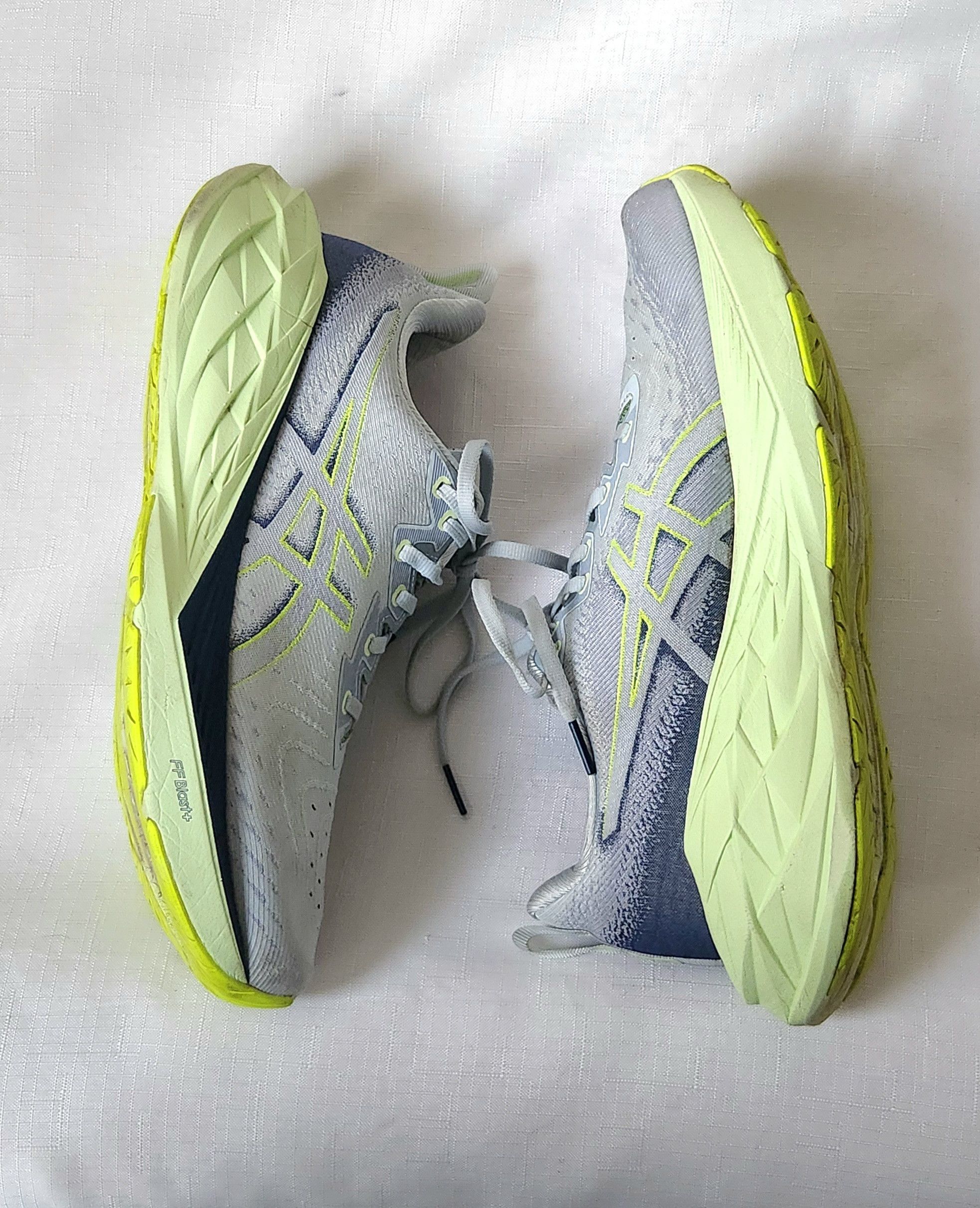 Asics ASICS Running Shoes NOVABLAST 4 1011B693-022 Cool Gray/Blue Size US 10.5 / EU 43-44 - 6 Thumbnail