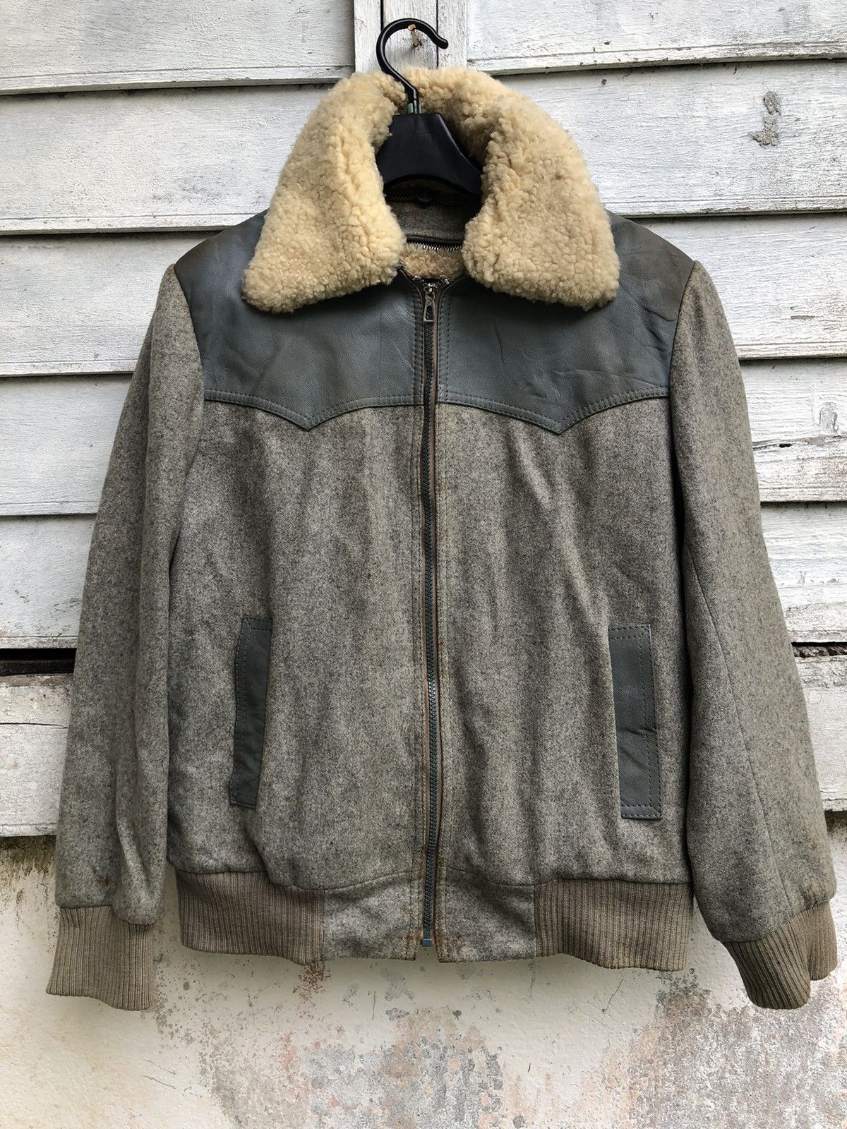 Vintage Vintage 90s Belair Leather Lining Wool Sherpa Lining Jacket Size US M / EU 48-50 / 2 - 1 Thumbnail