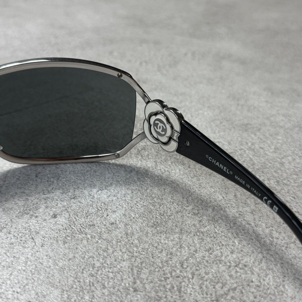 Chanel CHANEL CC Camellia Flower Swarovski Sunglasses 4164-B Size ONE SIZE - 8 Thumbnail
