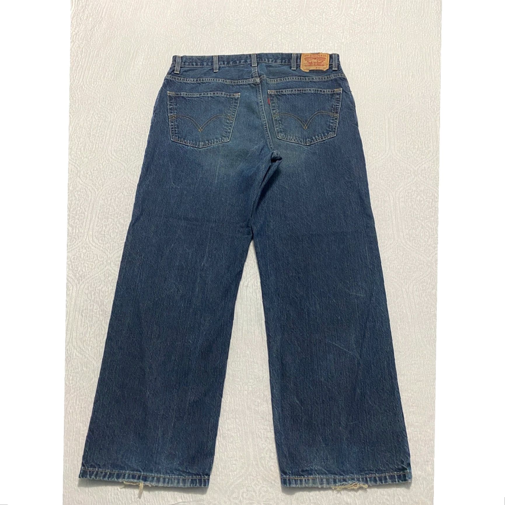 Levi's VINTAGE Levis 559 Jeans Men's 38x30 Blue Relaxed Straight Whiskers Wide Leg Faded Jeans Blue Mens Regular 38x30 Levi's 559 Straight Leg USA 500 Series Size US 38 / EU 54 - 2 Thumbnail