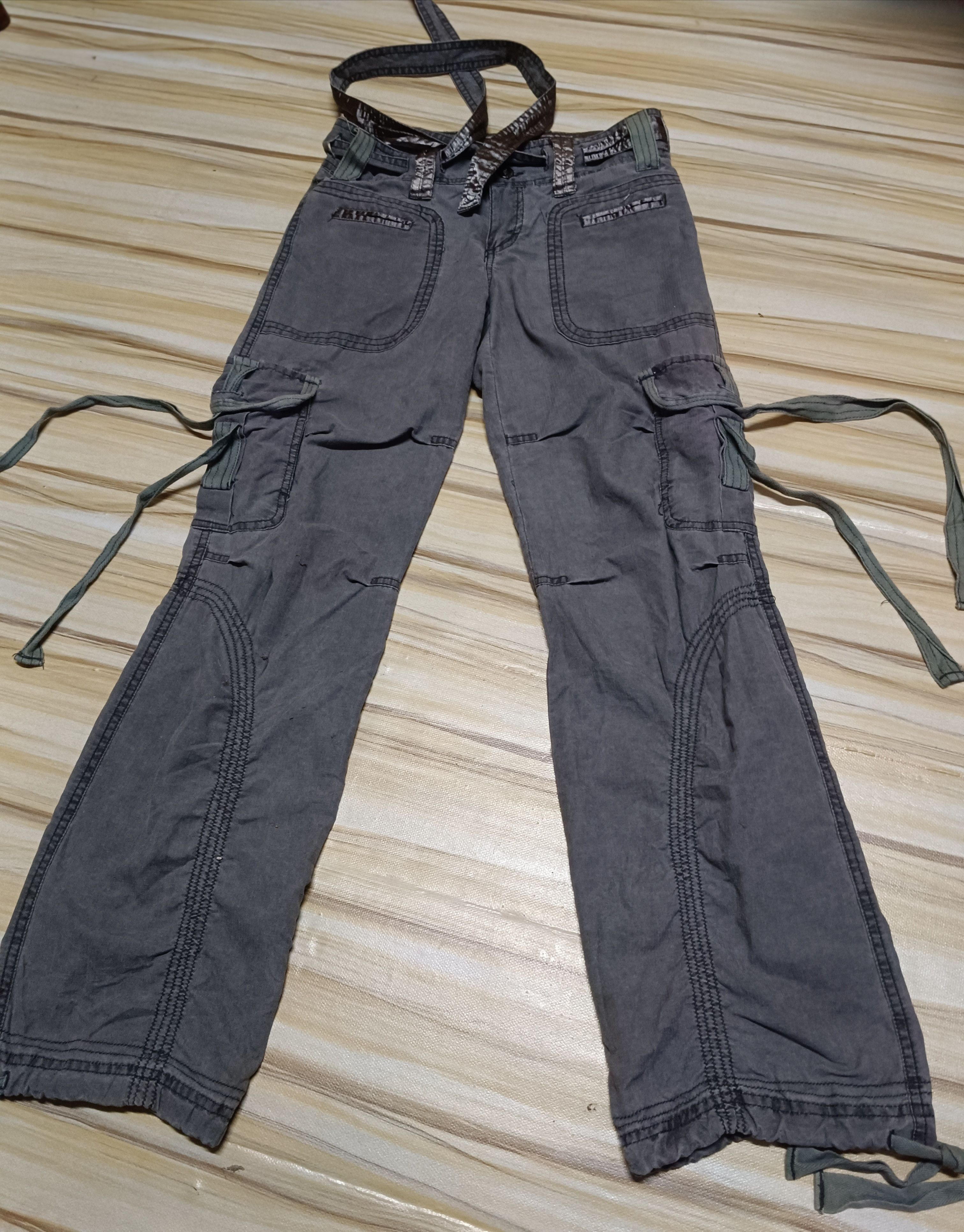 14th Addiction × If Six Was Nine × Le Grande Bleu (L.G.B.) Japanese Y2K Distressed Flare Cargo Pants Size US 29 - 6 Thumbnail