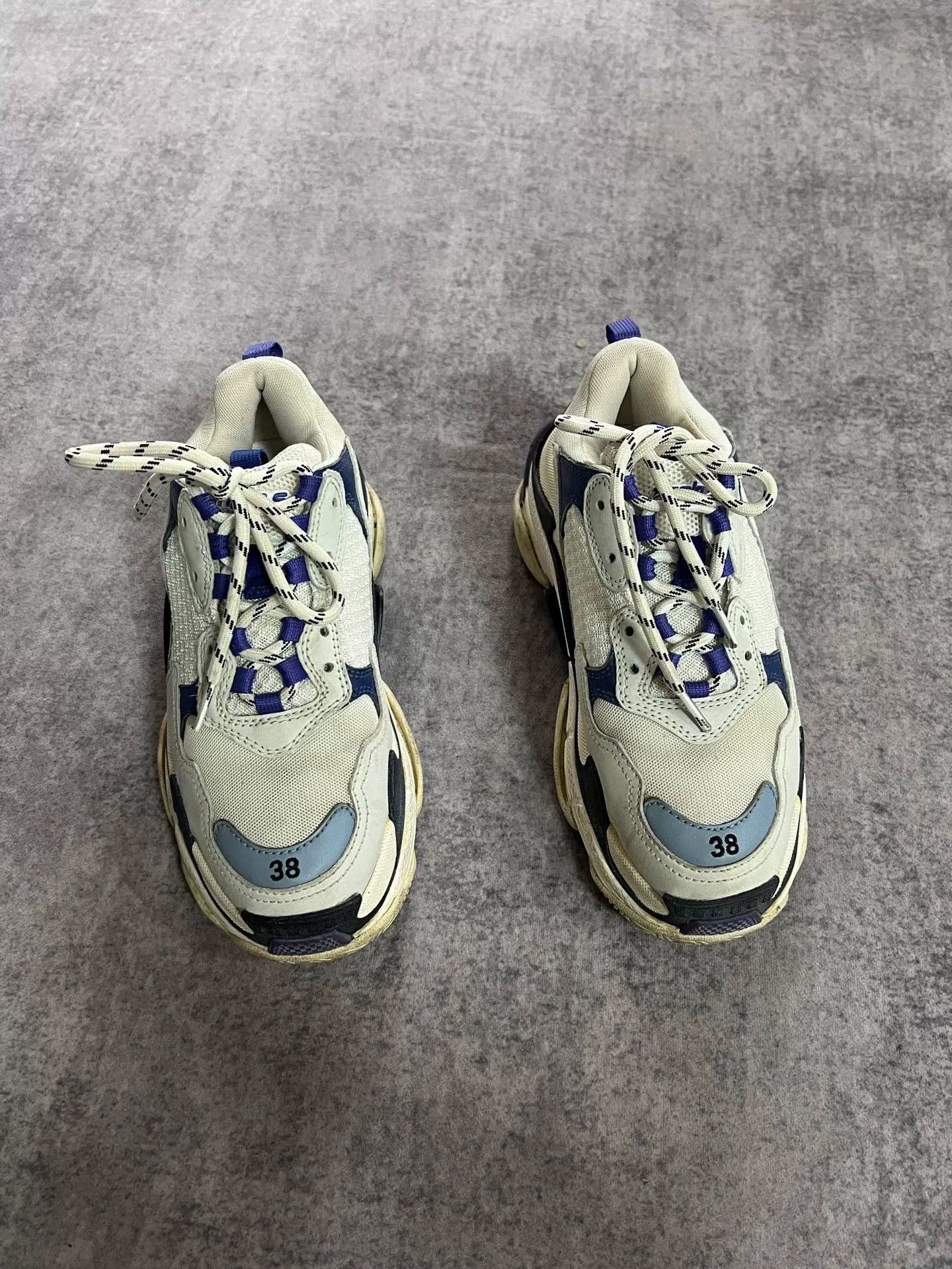 Balenciaga balenciaga white and purple dad sneakers Size US 6 / EU 39 - 1 Thumbnail