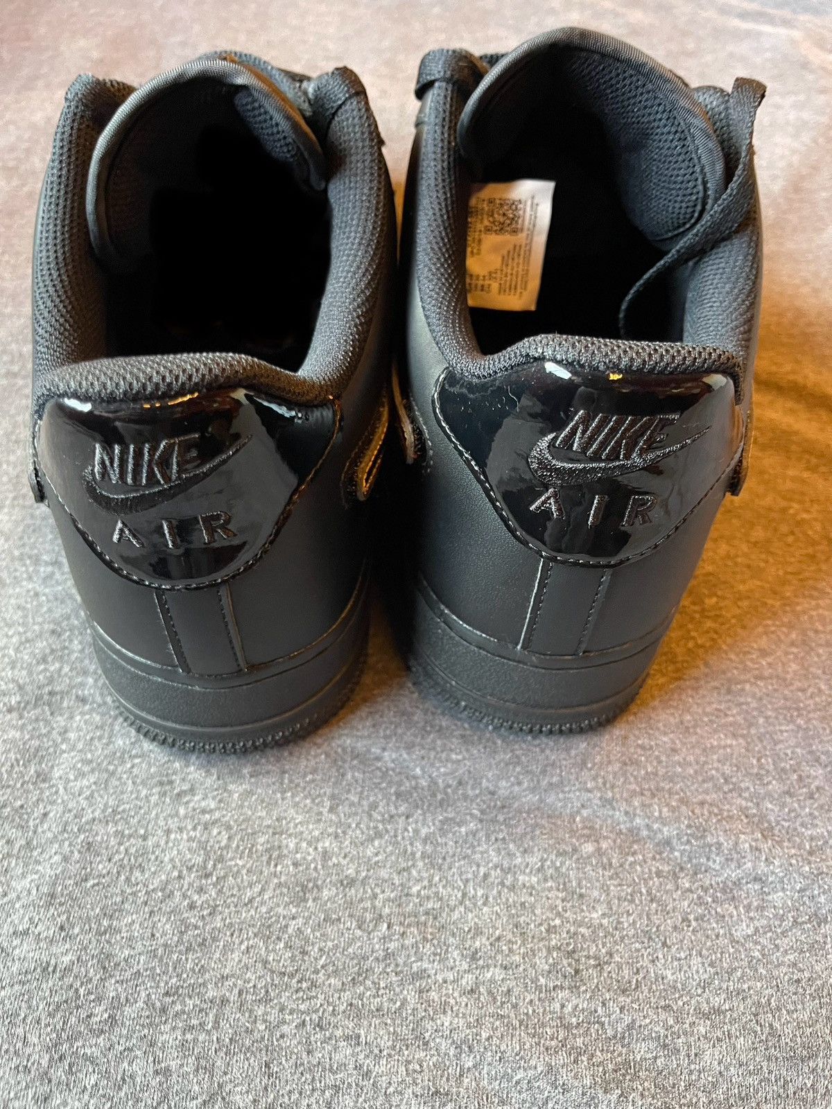 Nike Nike Air Force 1 black metallic gold removable swoosh Size US 12 / EU 45 - 4 Thumbnail