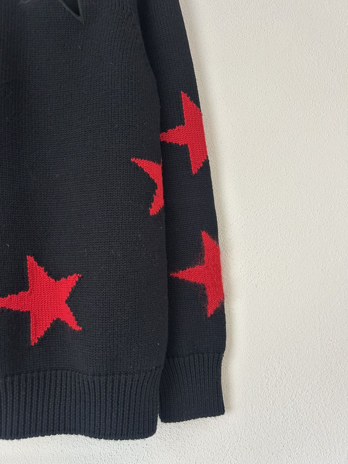 Givenchy Oversized Wool Sweater with Stars Size US S / EU 44-46 / 1 - 5 Thumbnail