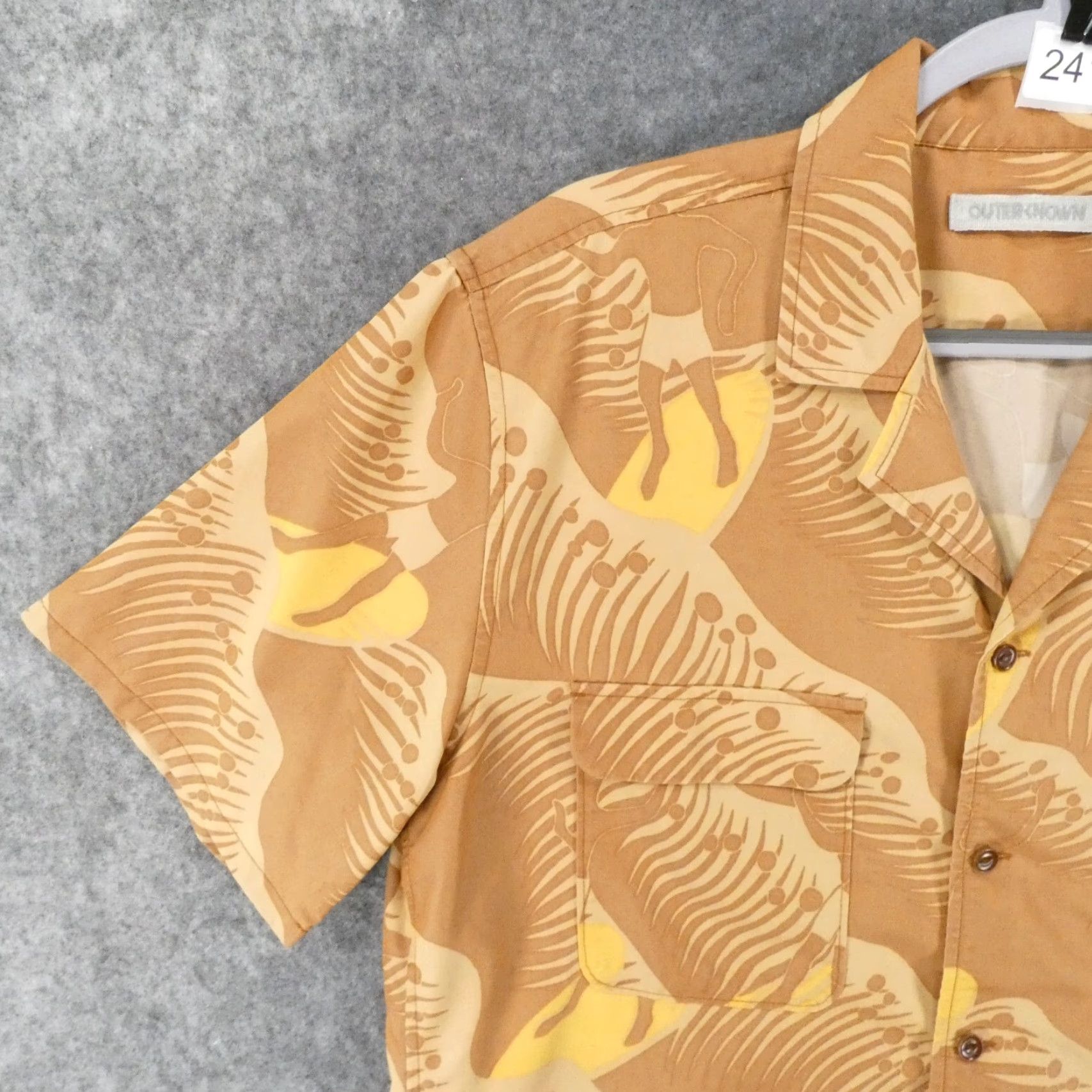 Outerknown Outerknown Shirt Mens Medium Short Sleeve Brown Floral Beach Hawaiian Size US M / EU 48-50 / 2 - 3 Thumbnail
