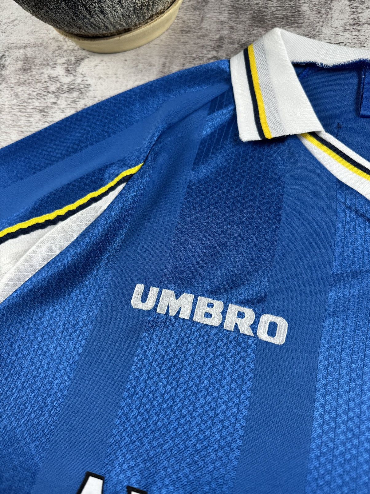 Umbro Umbro Chelsea 1997/1999 Retro Football T Shirt Jersey Tee Size US L / EU 52-54 / 3 - 10 Thumbnail