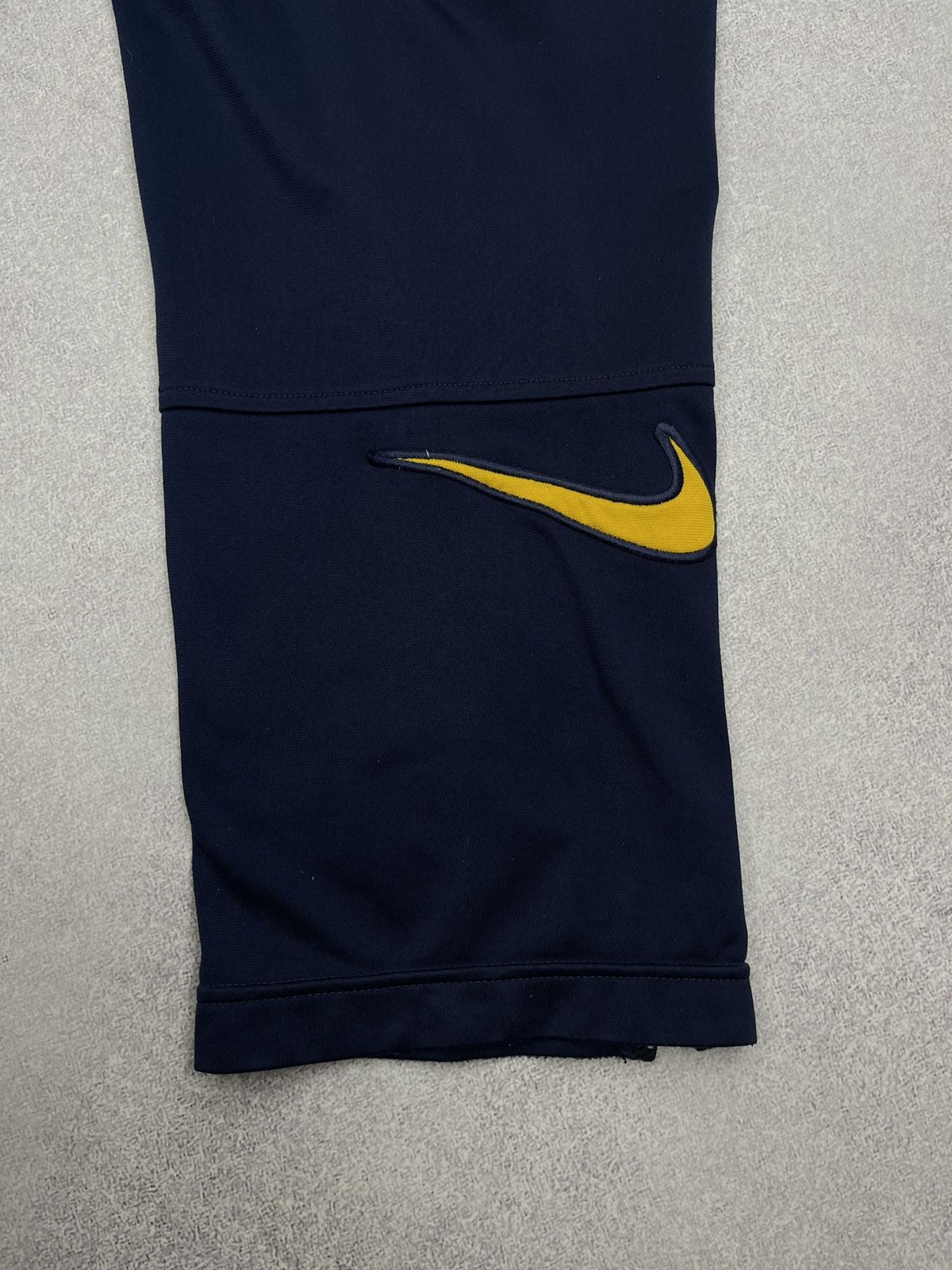 Nike Vintage Nike Double Big Logo Swoosh Navy Sweatpants Y2K ACG Size US 34 / EU 50 - 6 Thumbnail