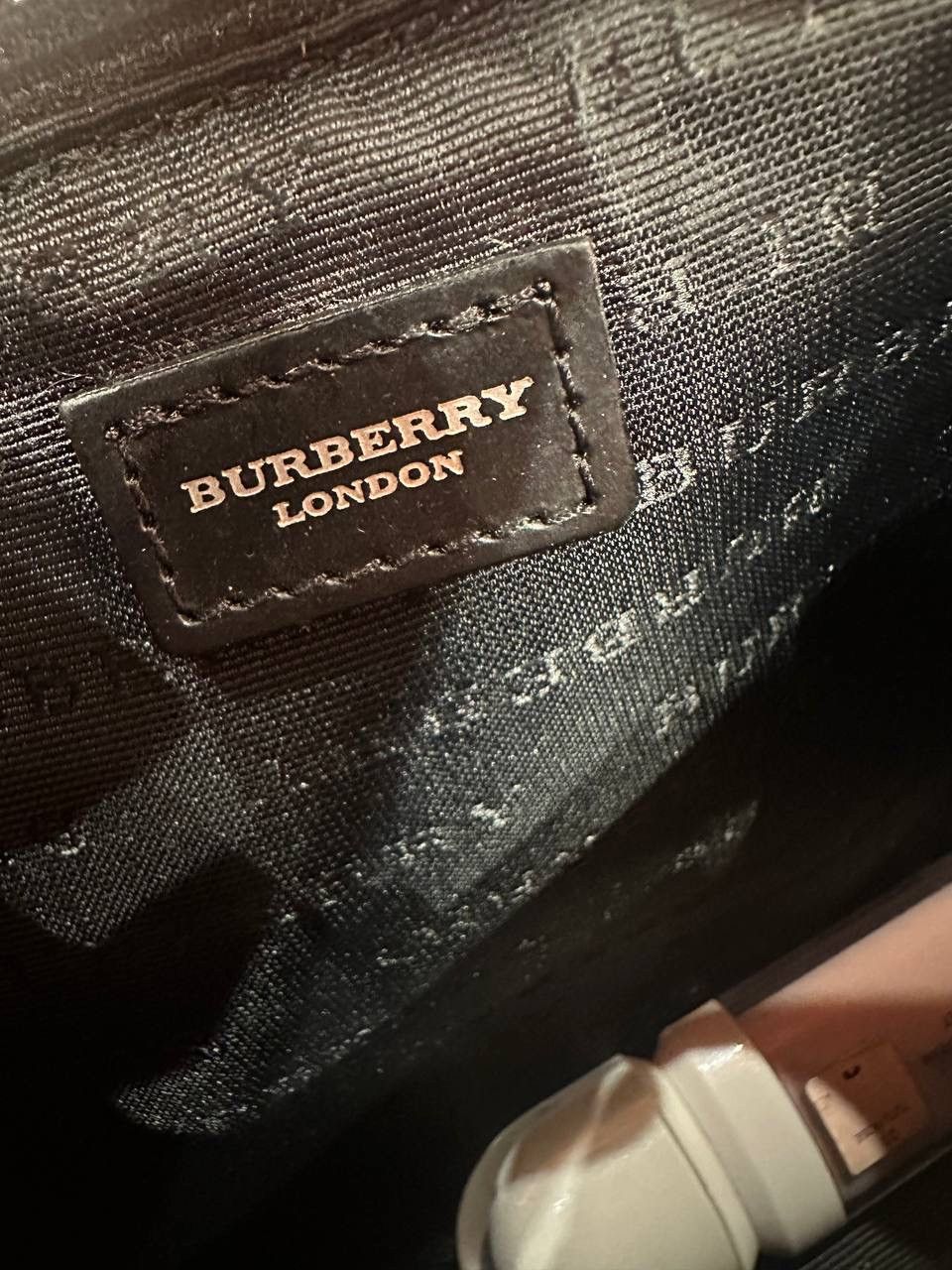 Burberry Cute Burberry Nova Check Mini Hand Bag🔥 Size ONE SIZE - 16 Thumbnail