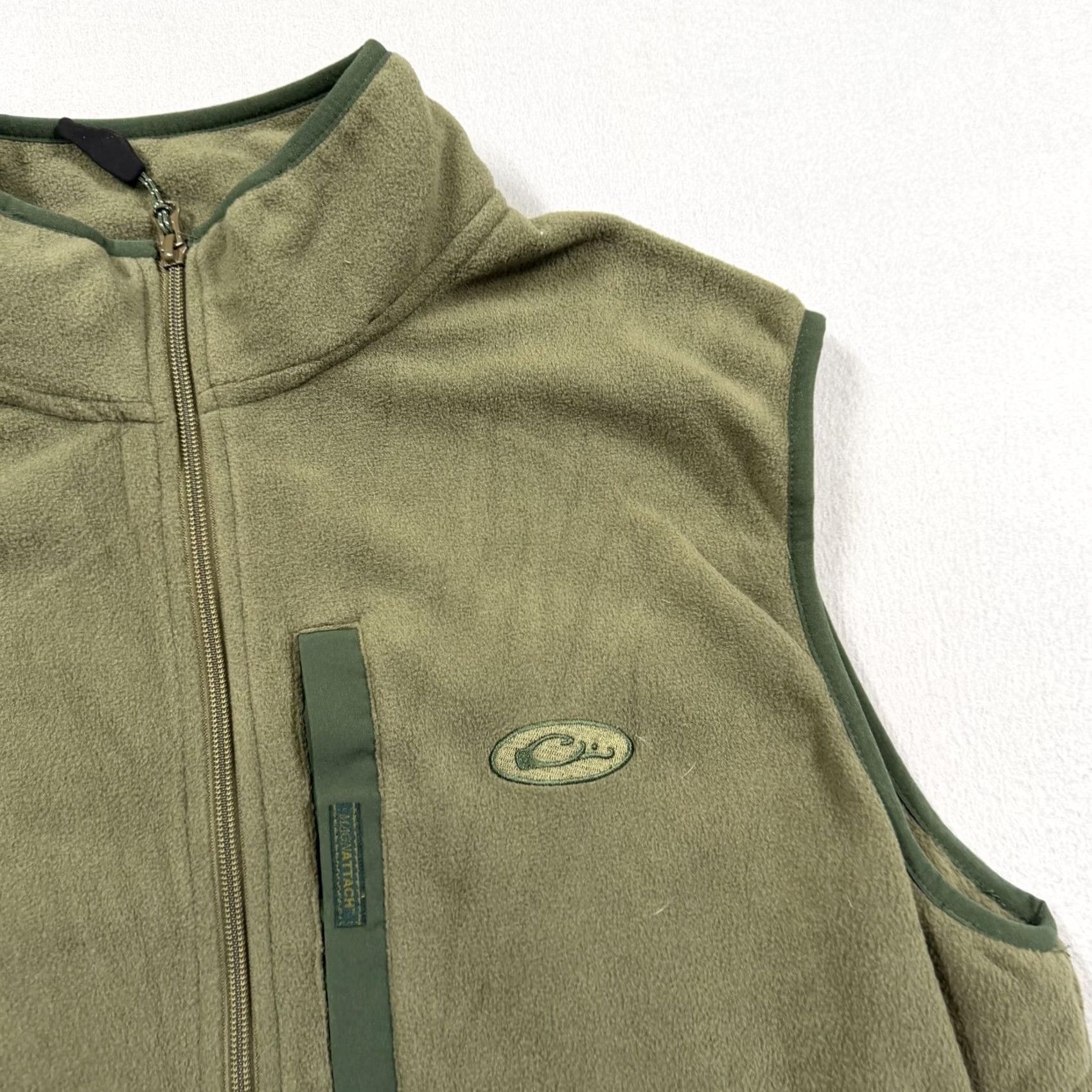 Vintage Drake Vest Mens M Green Fleece Full Zip Pockets Outdoor Hunting Lined Stand-Up Collar Quilted Bodywarmer Zip Closure Zipper Logo Casual Workwear Size US M / EU 48-50 / 2 - 2 Thumbnail