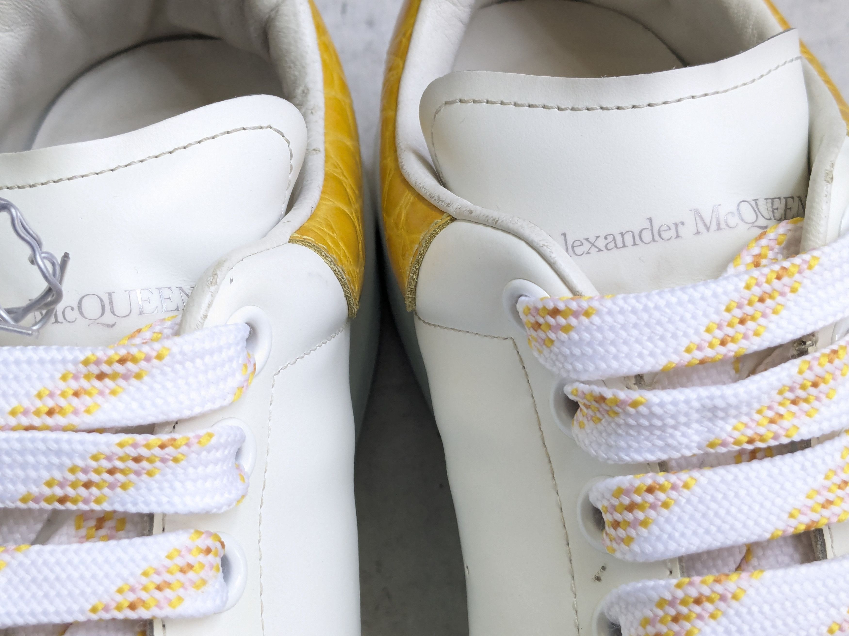 Alexander McQueen Alexander McQueen Larry Oversized Sneakers 9 42 White Yellow Size US 9 / EU 42 - 3 Thumbnail