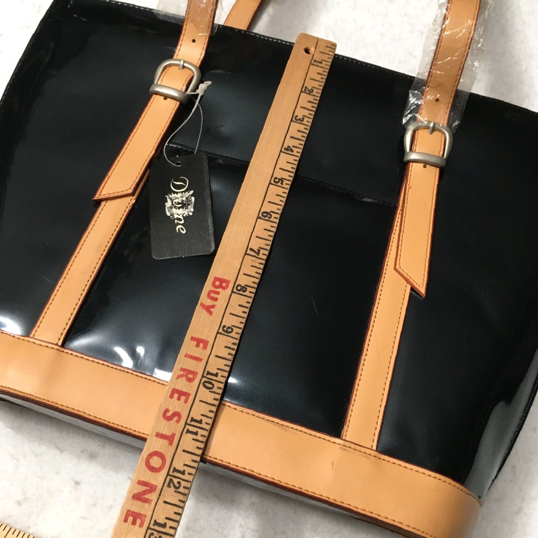 Vintage VINTAGE DIVINE P067 Large Black Saffiano Tote Bag Purse Size ONE SIZE - 3 Thumbnail