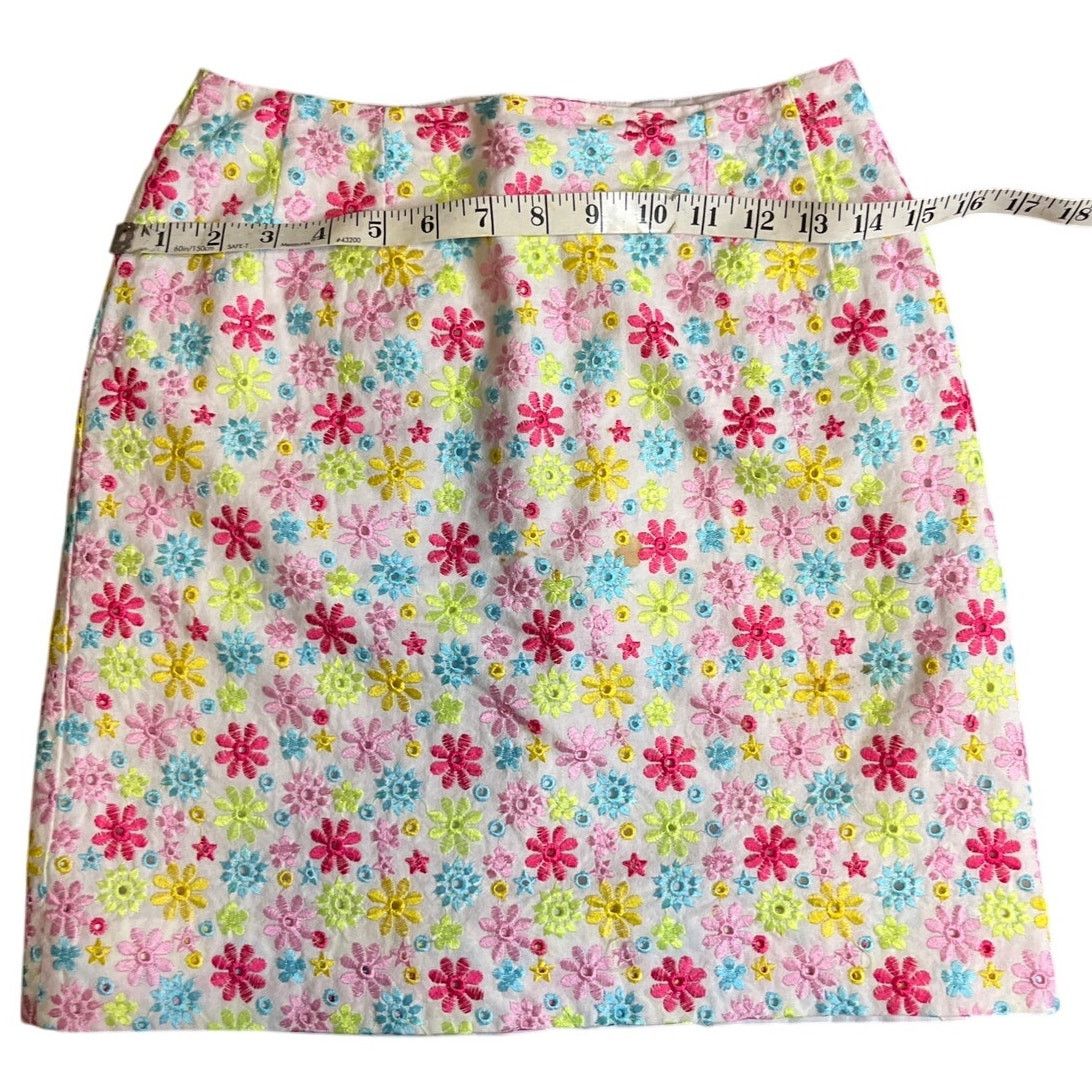 Lilly Pulitzer Lilly Pulitzer MultiColor Floral Embroidered Mini Skirt Sz 2 Size 26" / US 2 / IT 38 - 6 Thumbnail