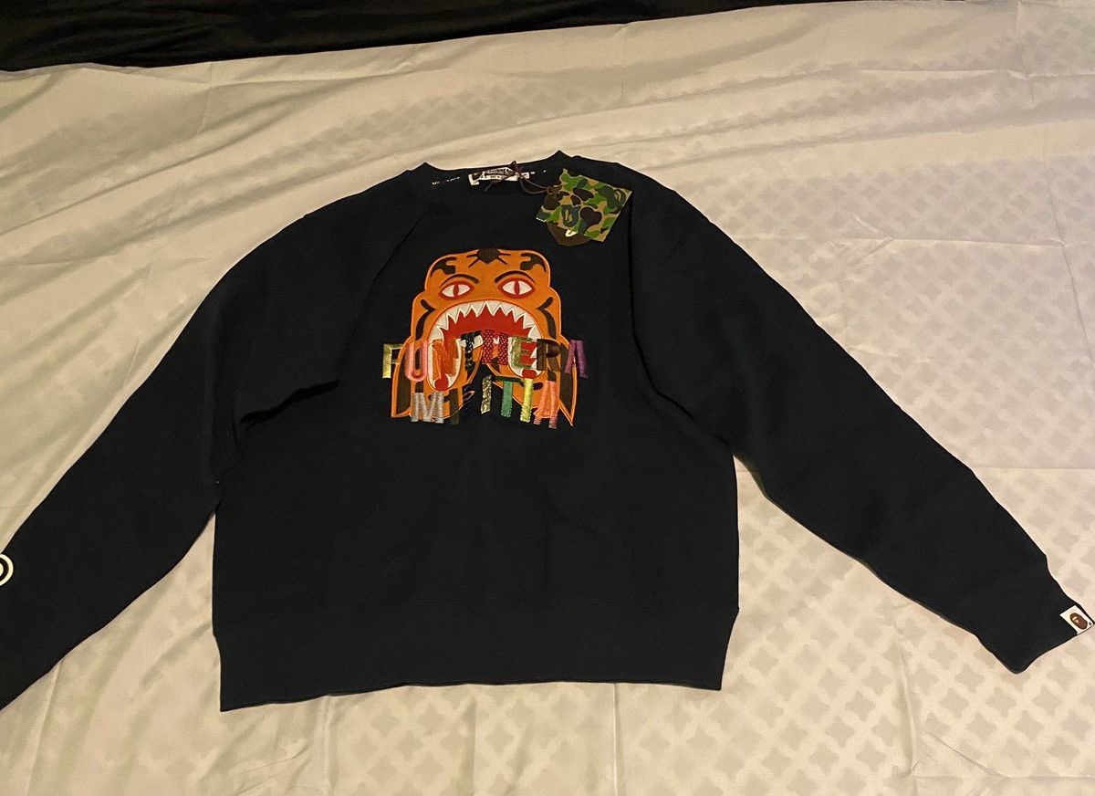 Bape Men’s bape tiger embroidery crewneck navy Size US M / EU 48-50 / 2 - 1 Thumbnail