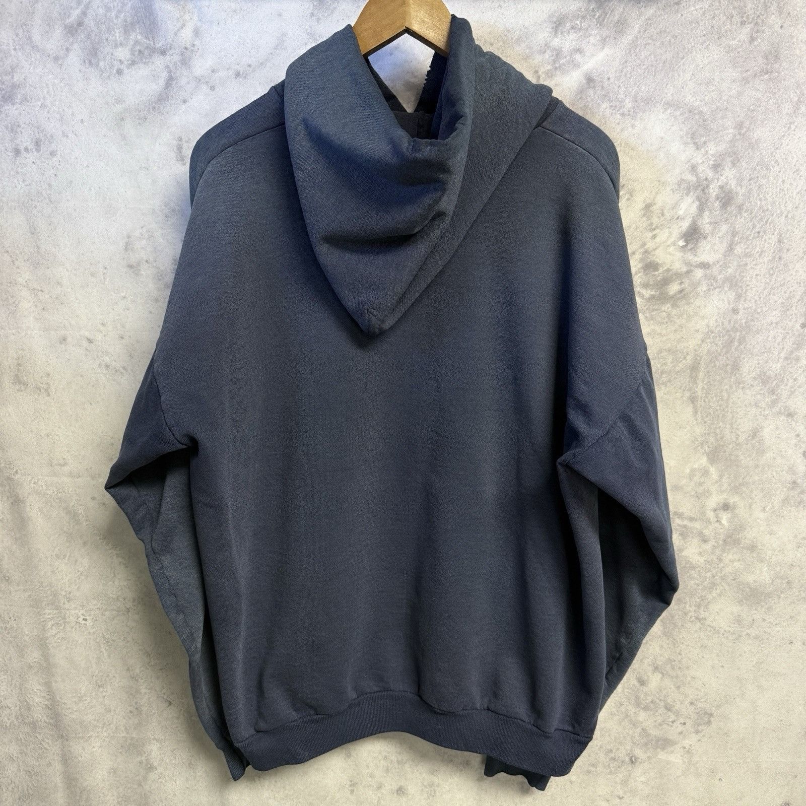 Vintage Vintage USA Hoodie Sweatshirt Mens XL 25.5x26 Faded Blue Y2K Size US XL / EU 56 / 4 - 3 Thumbnail