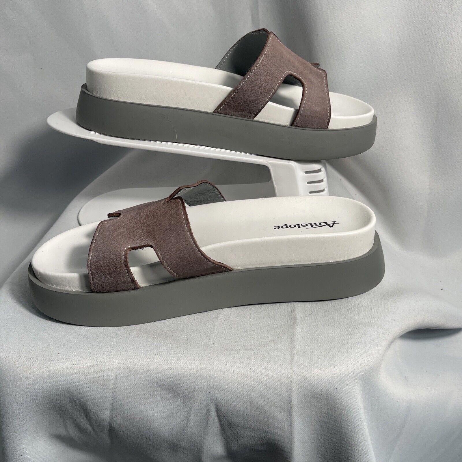 Designer Antelope Gray & White Leather Platform Slides sz 9.5 US Size US 9.5 / IT 39.5 - 1 Thumbnail