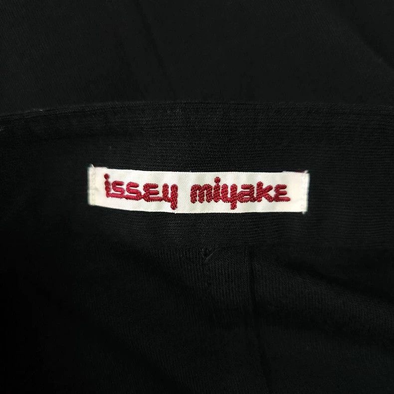 Issey Miyake issey miyake Black wool deformed coat Size US M / EU 48-50 / 2 - 6 Thumbnail