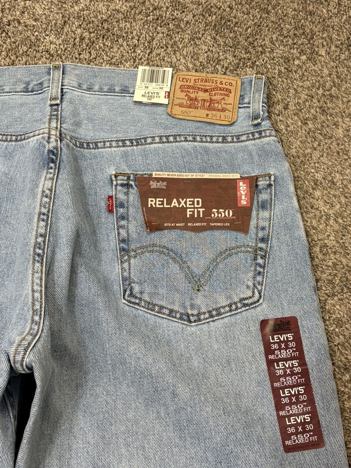 Levi's Vintage Levi's 550 Jeans Mens 36 Y2K Deadstock Relax Straigh Size US 36 / EU 52 - 4 Thumbnail