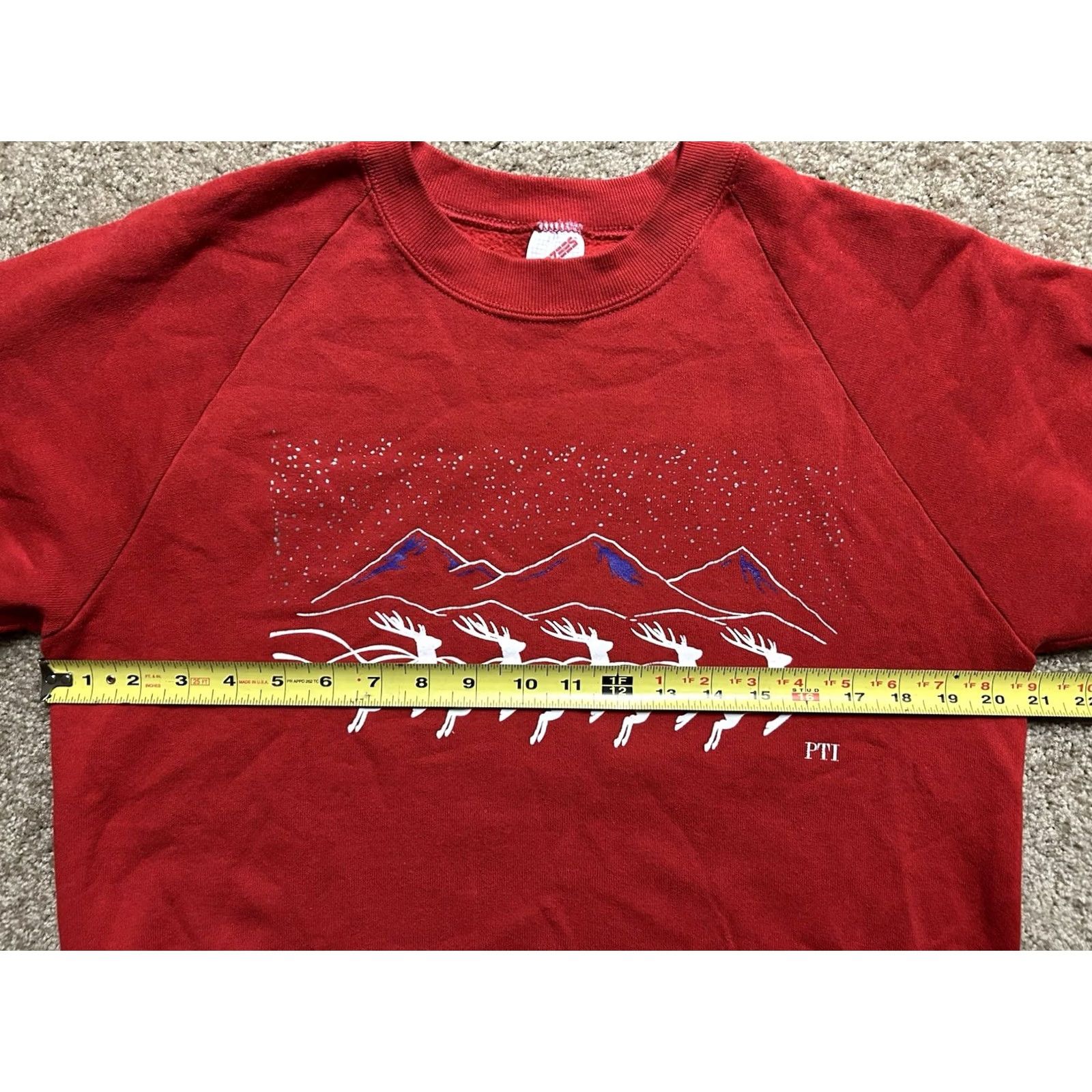 Jerzees VINTAGE Jerzees Women L Crewneck Christmas Reindeer Mountains Made In USA Shirt/ Sweater Size L / US 10 / IT 46 - 6 Thumbnail