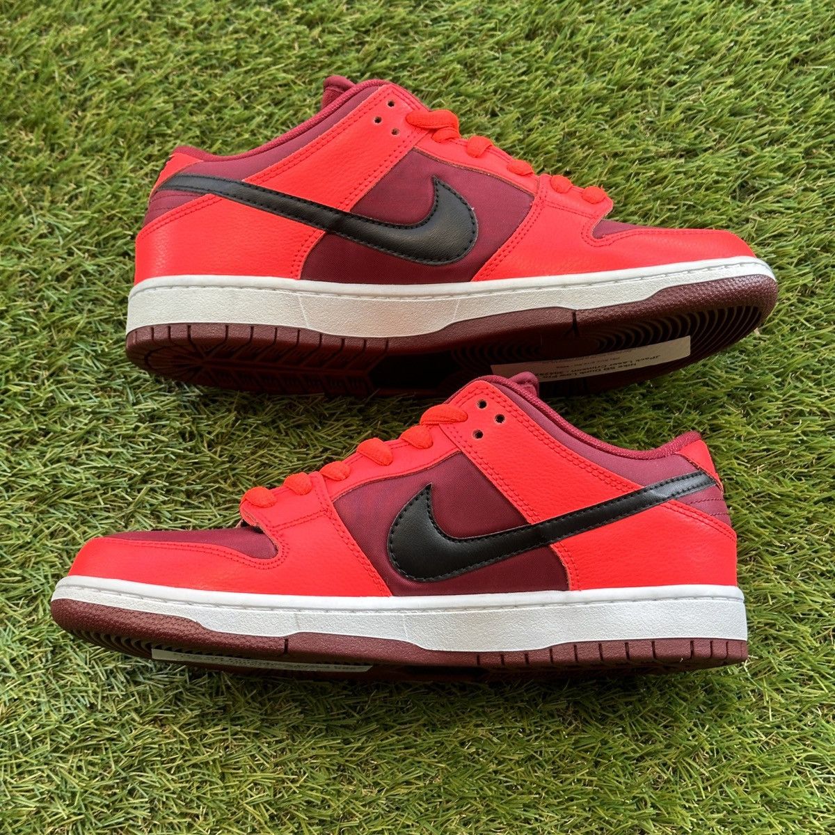 Hypebeast × Nike Nike SB Dunk Low Pro J Pack Laser Crimson 304292 606 Size 9 Size US 9 / EU 42 - 8 Thumbnail