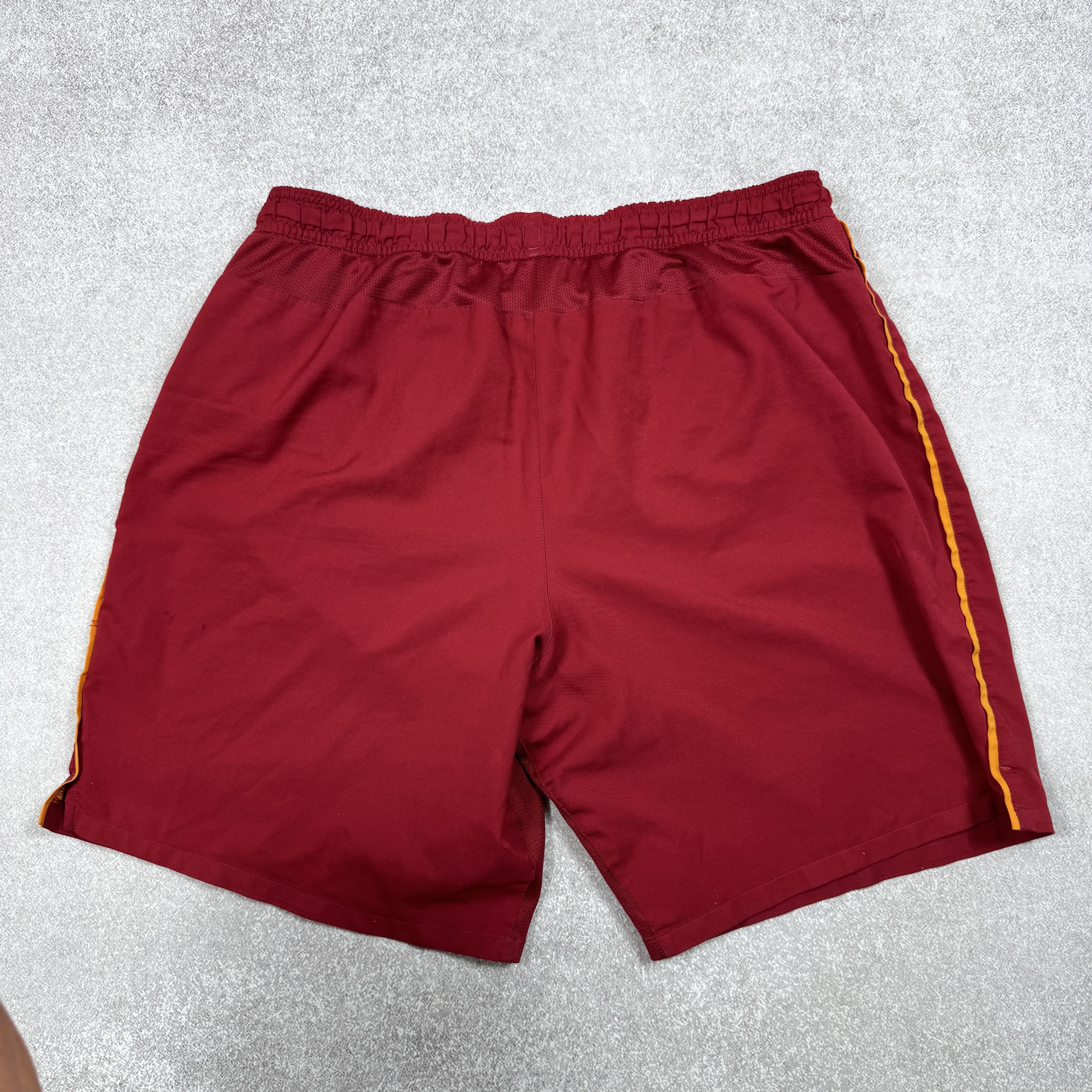 Nike Nike 2014 Galatasaray Dri-Fit Shorts Size L-XL Size US 36 / EU 52 - 2 Thumbnail