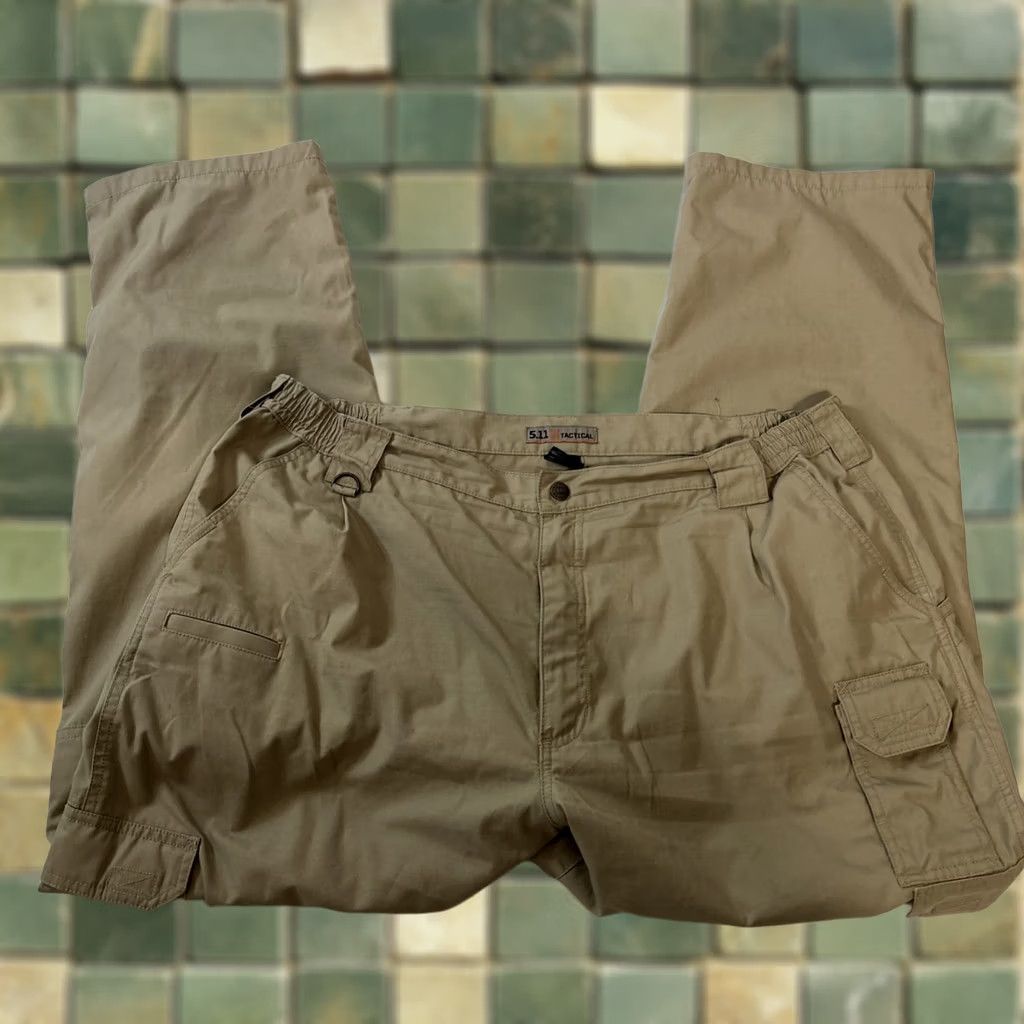 Vintage VINTAGE 5.11 Tactical Pants Mens 44x32 Beige Utility Combat Workwear Size US 44 / EU 60 - 1 Thumbnail