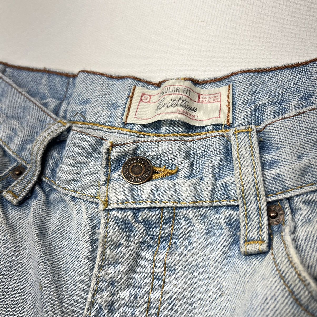 Levi's × Vintage Levis Jeans Blue Signature Corte Regular Work Distressed Rip Size US 32 / EU 48 - 7 Thumbnail