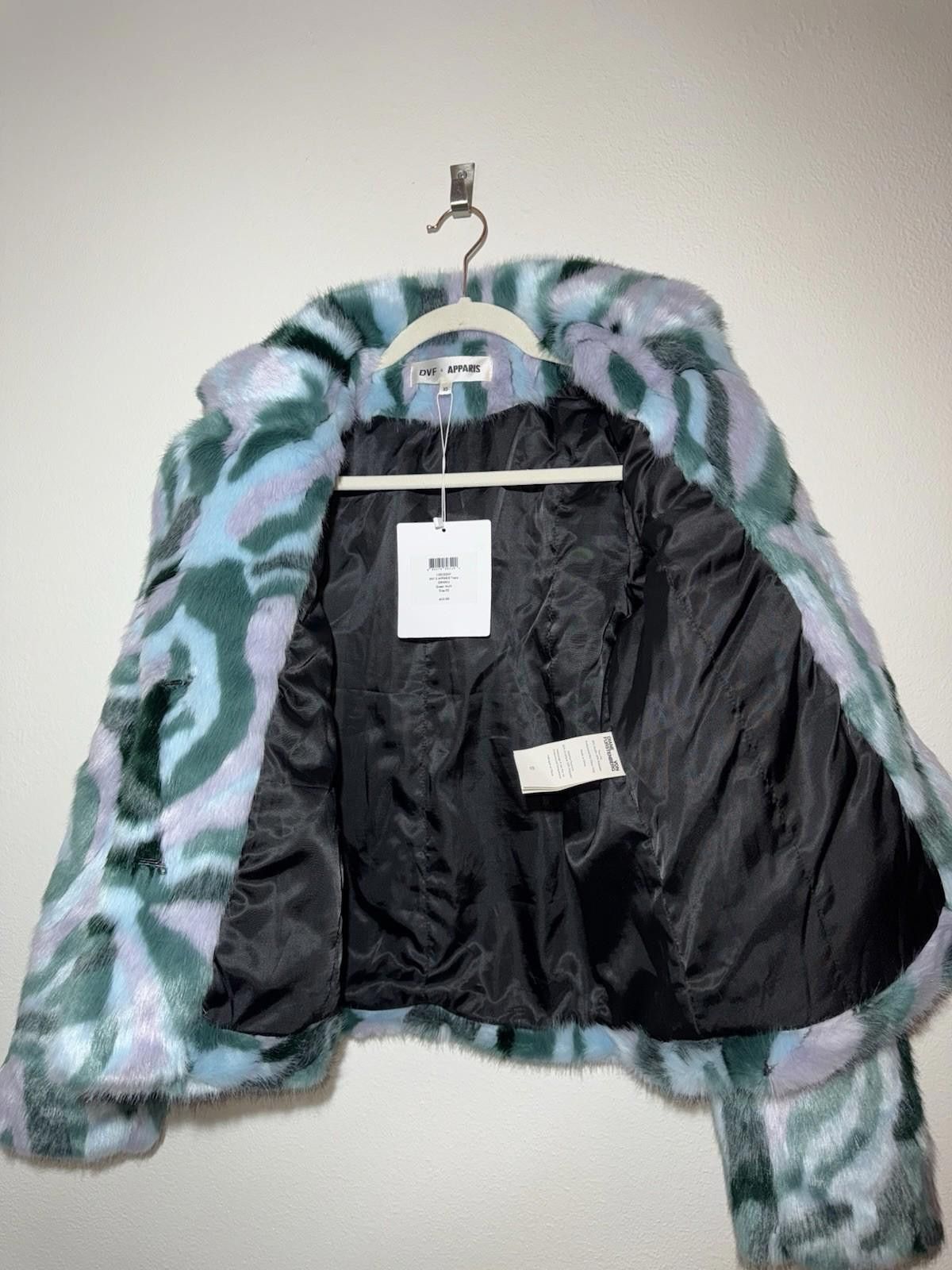 APPARIS DVF X APPARIS COLLAB SIZE XS FAUX-FUR LINED JACKET WOMENS Size XS / US 0-2 / IT 36-38 - 4 Thumbnail