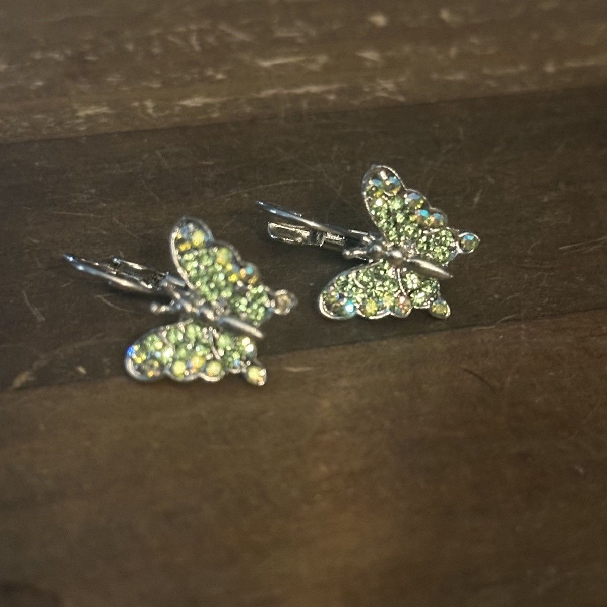 Other Silver tone AB green crystal butterfly leverback earrings Size ONE SIZE - 2 Thumbnail