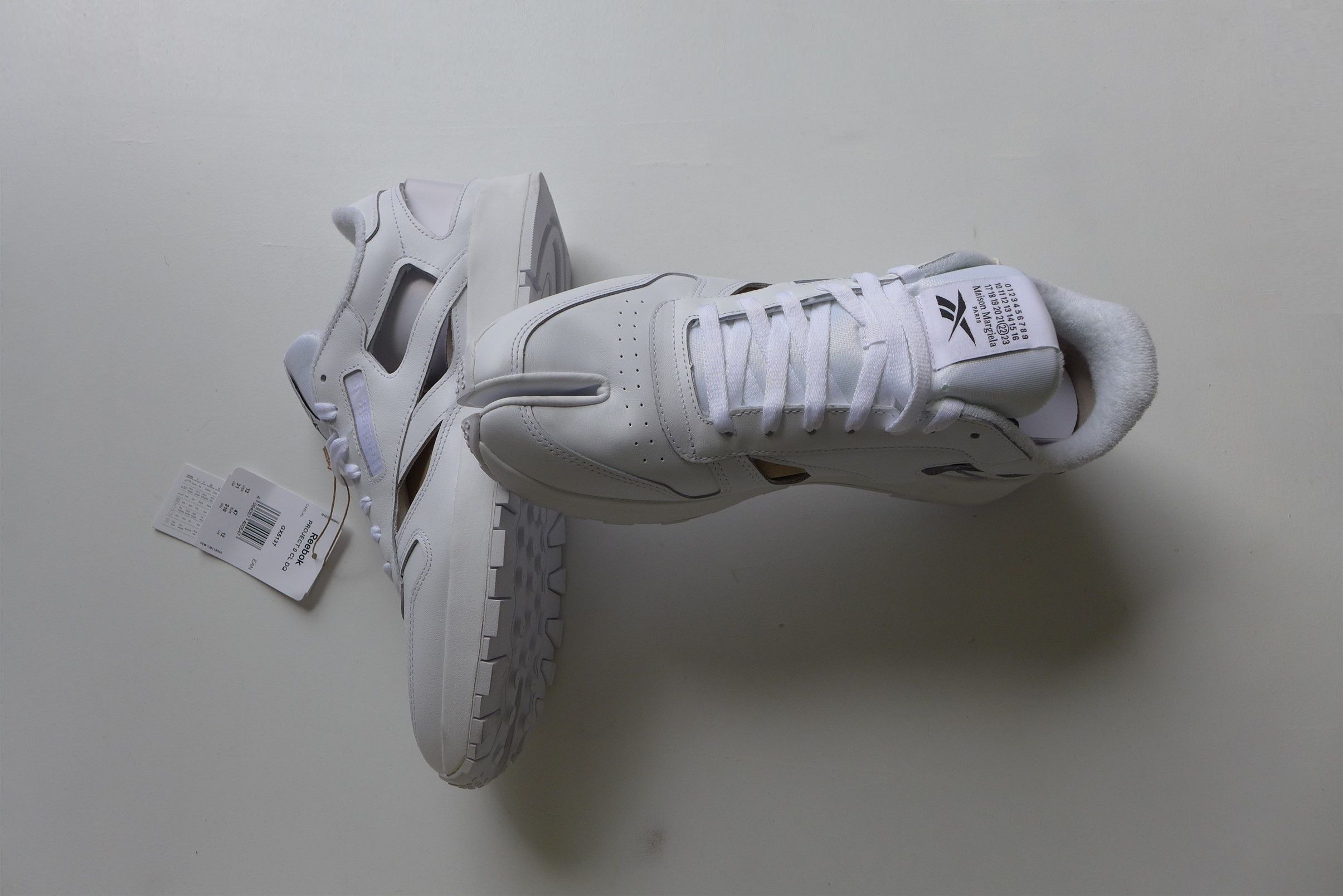 Maison Margiela × Reebok Magiela x Reebok Tabi White Classic Leather DQ Sneakers Size US 13 / EU 46 - 7 Thumbnail