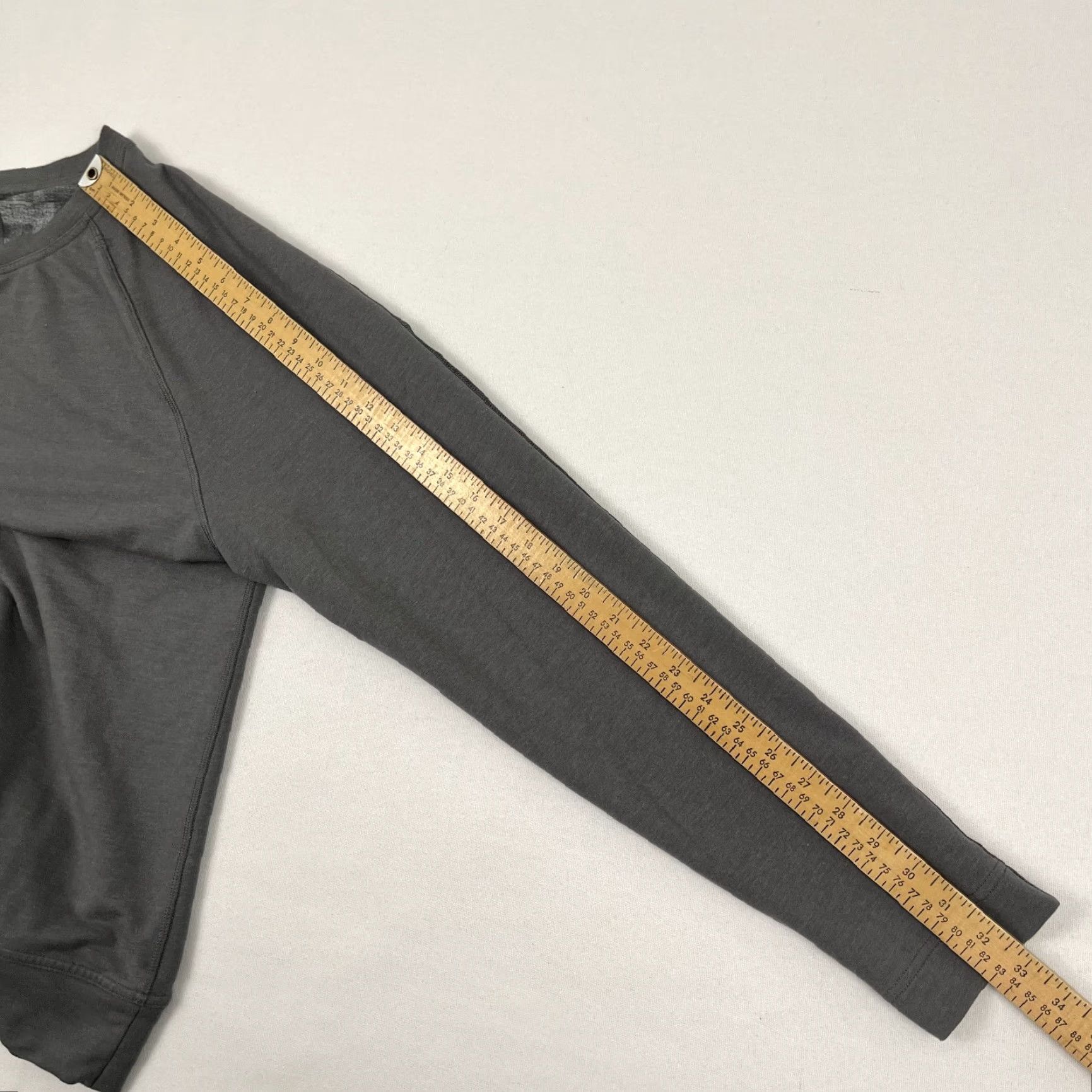 Lululemon Lululemon Sweatshirt Mens Large Gray Active Crewneck Athleisure Casual Lounge Size US L / EU 52-54 / 3 - 5 Thumbnail