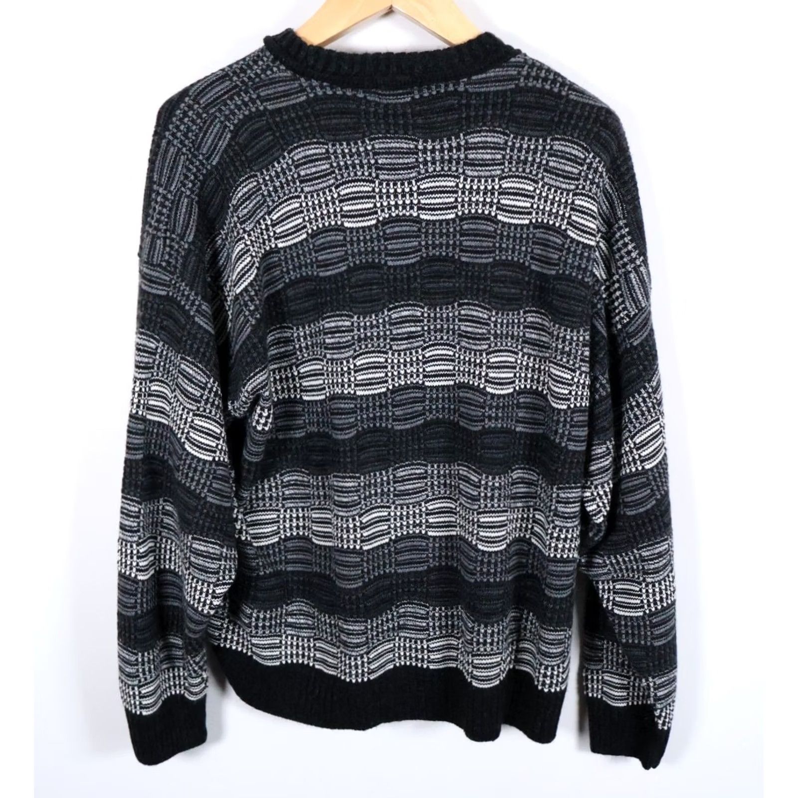 Vintage VINTAGE David Taylor Sweater Mens XL Gray Black Textured Stripe Knit USA Made VTG Size US XL / EU 56 / 4 - 2 Thumbnail