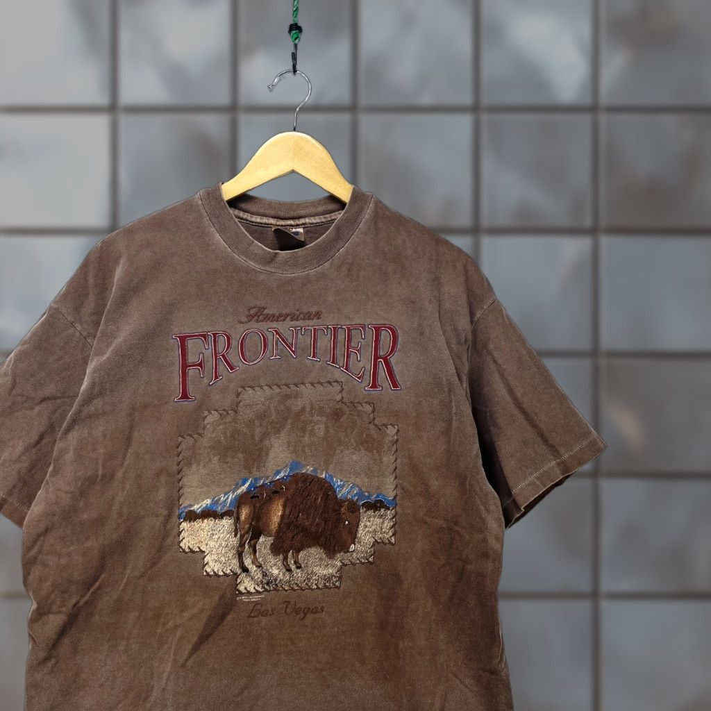 Vintage VINTAGE Buffalo Animal Nature T-shirt XL Mens Brown 90s Las Vegas Sun Single Stitch Size US XL / EU 56 / 4 - 1 Thumbnail