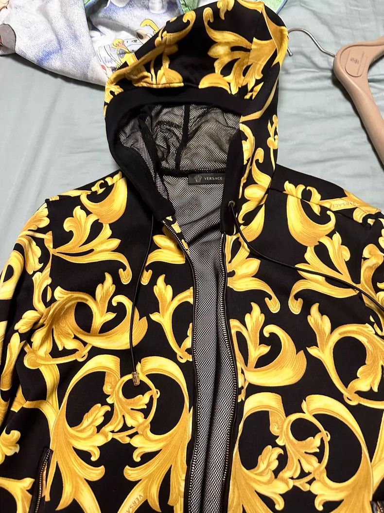 Versace Versace Hooded zip-up jacket Size US XS / EU 42 / 0 - 4 Thumbnail