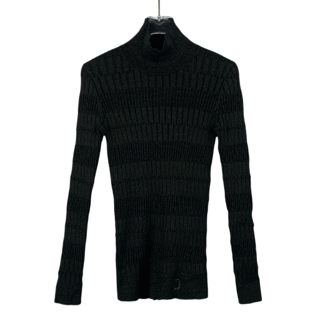 Burberry Burberry Block Turtleneck m Long Sleeve Knit Sweater K26WX Size XS / US 0-2 / IT 36-38 - 1 Thumbnail