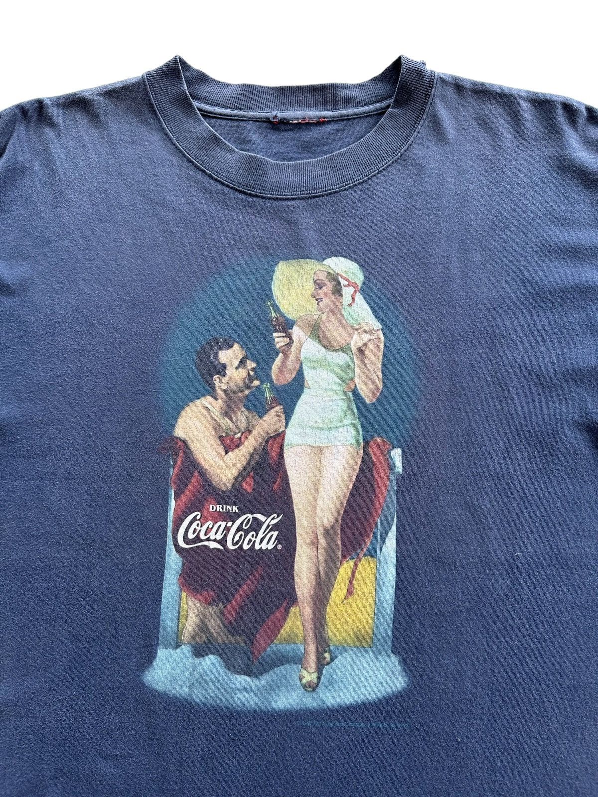 Coca Cola Vintage Cocacola sexy couple drink it rn tee shirt Size US L / EU 52-54 / 3 - 1 Thumbnail