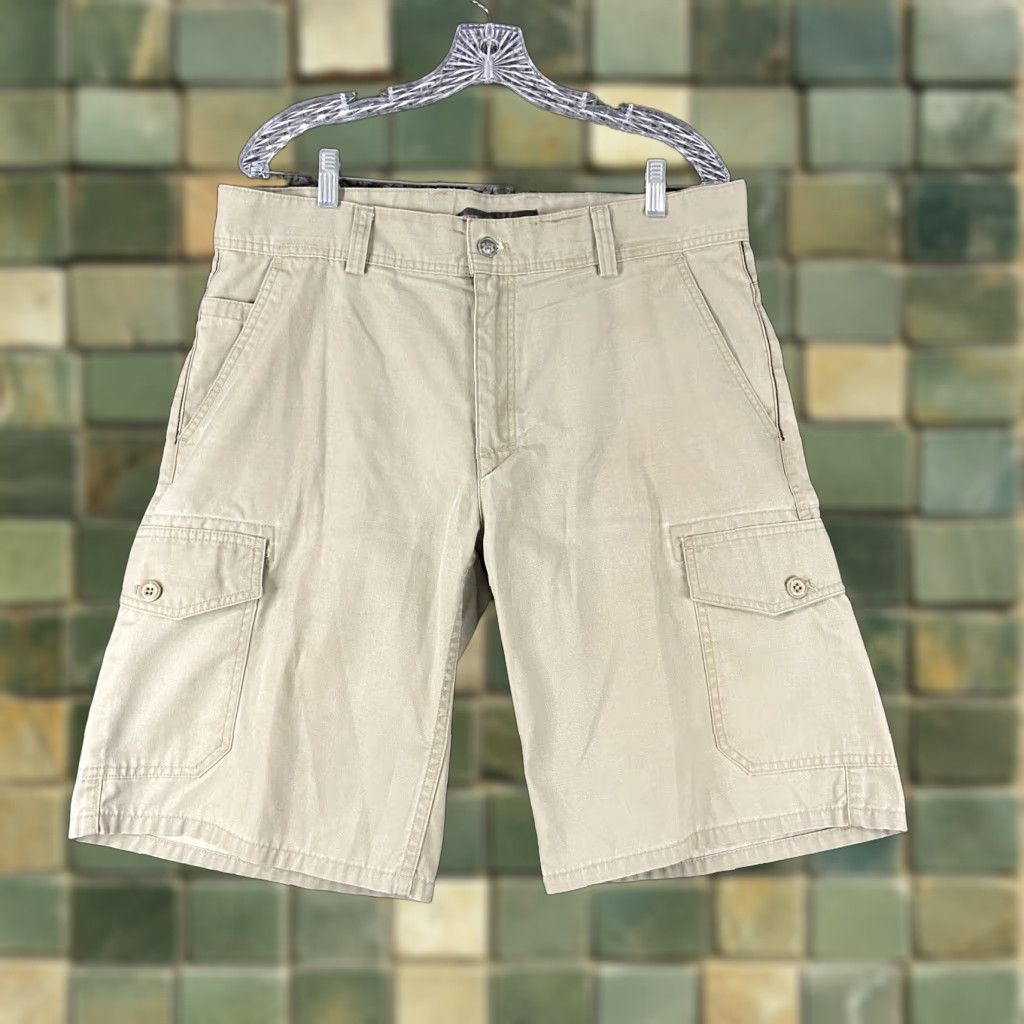 Under Armour Under Armour Cargo Shorts Men’s 36 Beige Mens Regular Athletic Summer Activewear Size US 36 / EU 52 - 1 Thumbnail