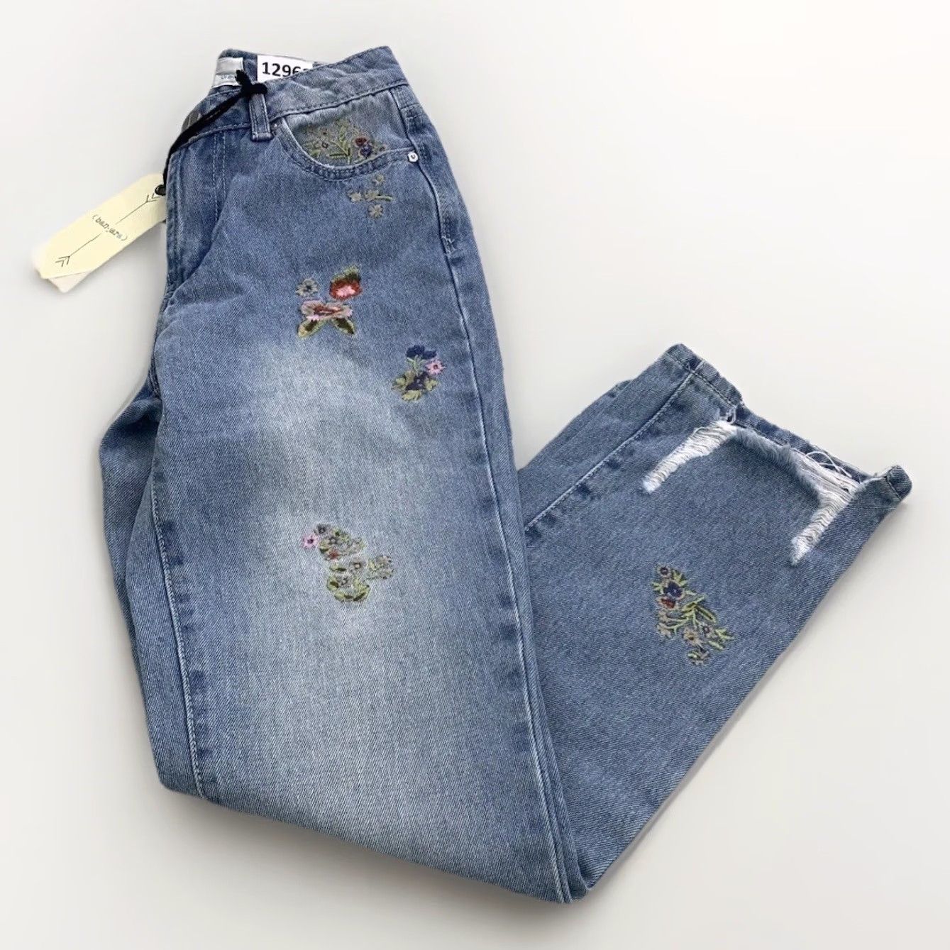 Vintage Banjara High Rise Embroidered Floral Distressed Denim Cropped Jeans NWT 0/23 Size 25" / US 0 / IT 36 - 2 Thumbnail