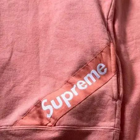 Supreme Supreme Corner Label Hoodie SS18 Coral Size US M / EU 48-50 / 2 - 3 Thumbnail
