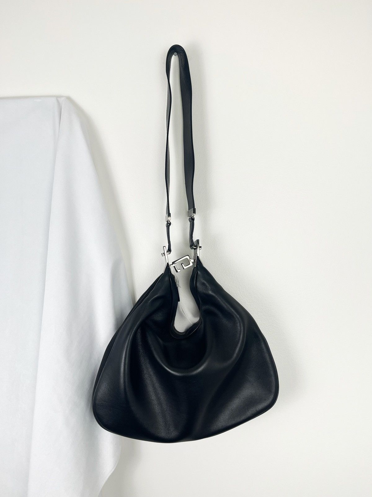 Gucci Gucci Tom Ford 90s Leather Attache G hook Shoulder Bag Size ONE SIZE - 1 Thumbnail
