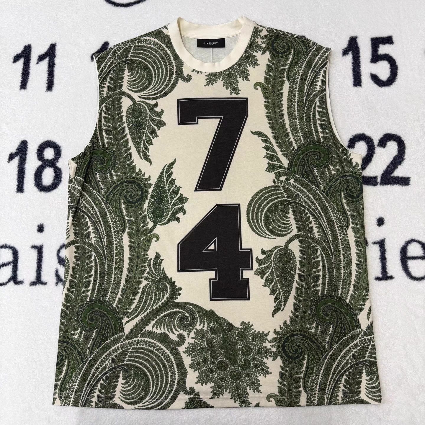 Givenchy Givenchy No.74 Print White & Green Sleeveless Top Q10 Size US XS / EU 42 / 0 - 1 Thumbnail